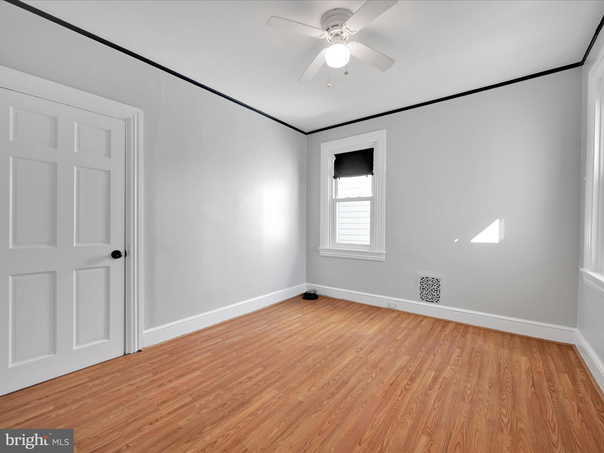 COLLEGE PARK - Residential