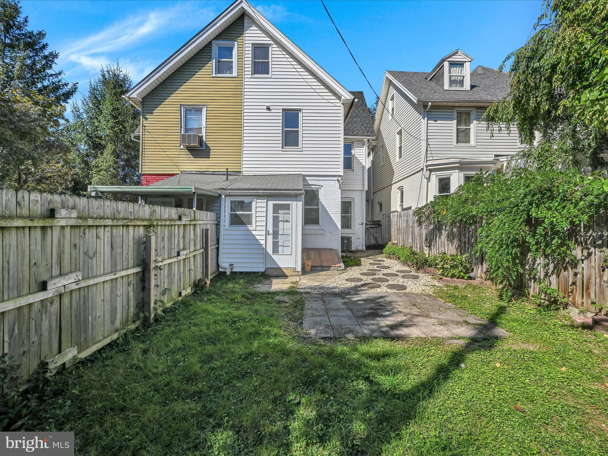 Lancaster, Pennsylvania 17603, United States, 4 Bedrooms Bedrooms, ,2 BathroomsBathrooms,Residential,Coming Soon,223572