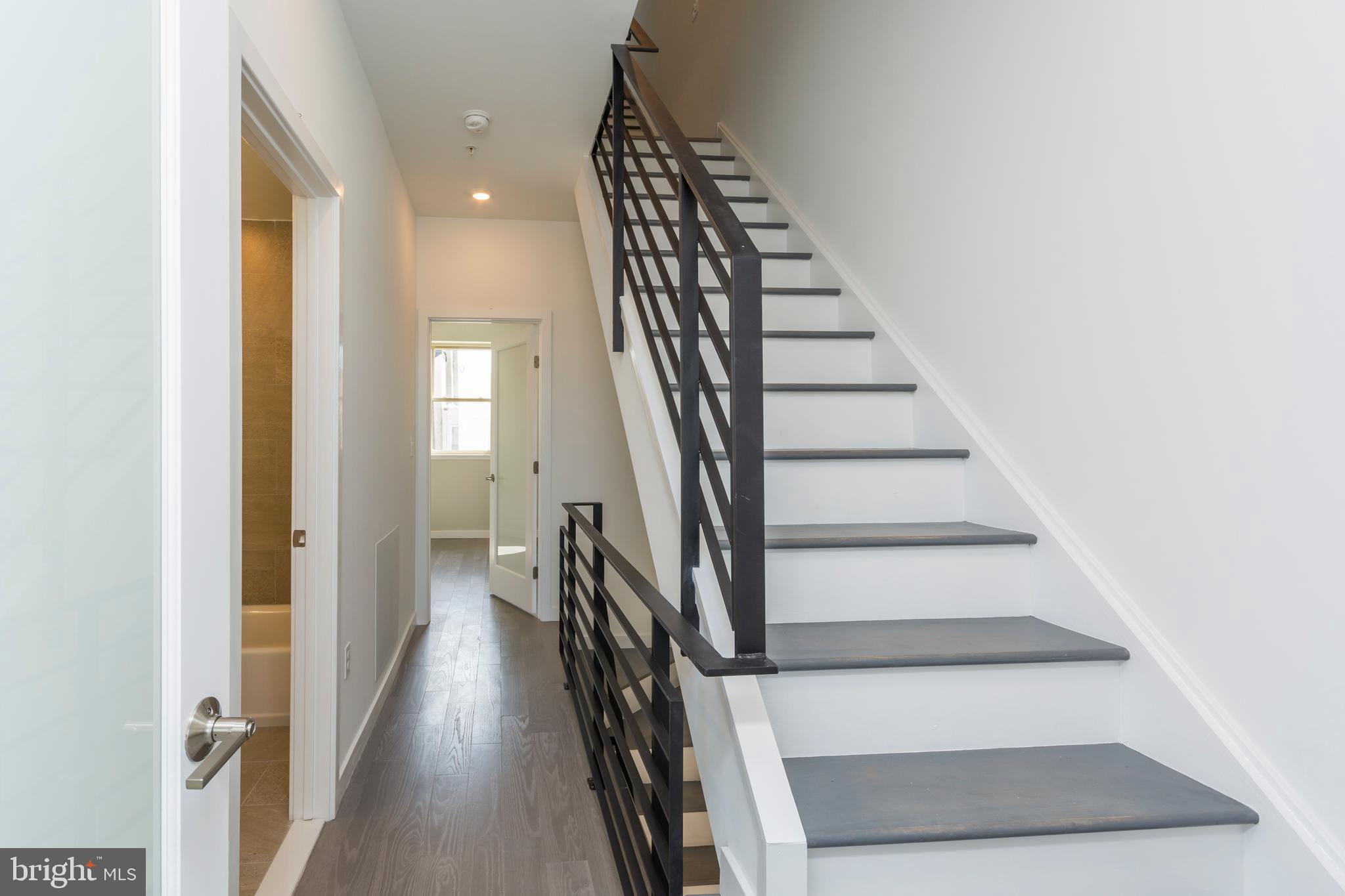 PASSYUNK SQUARE - Residential