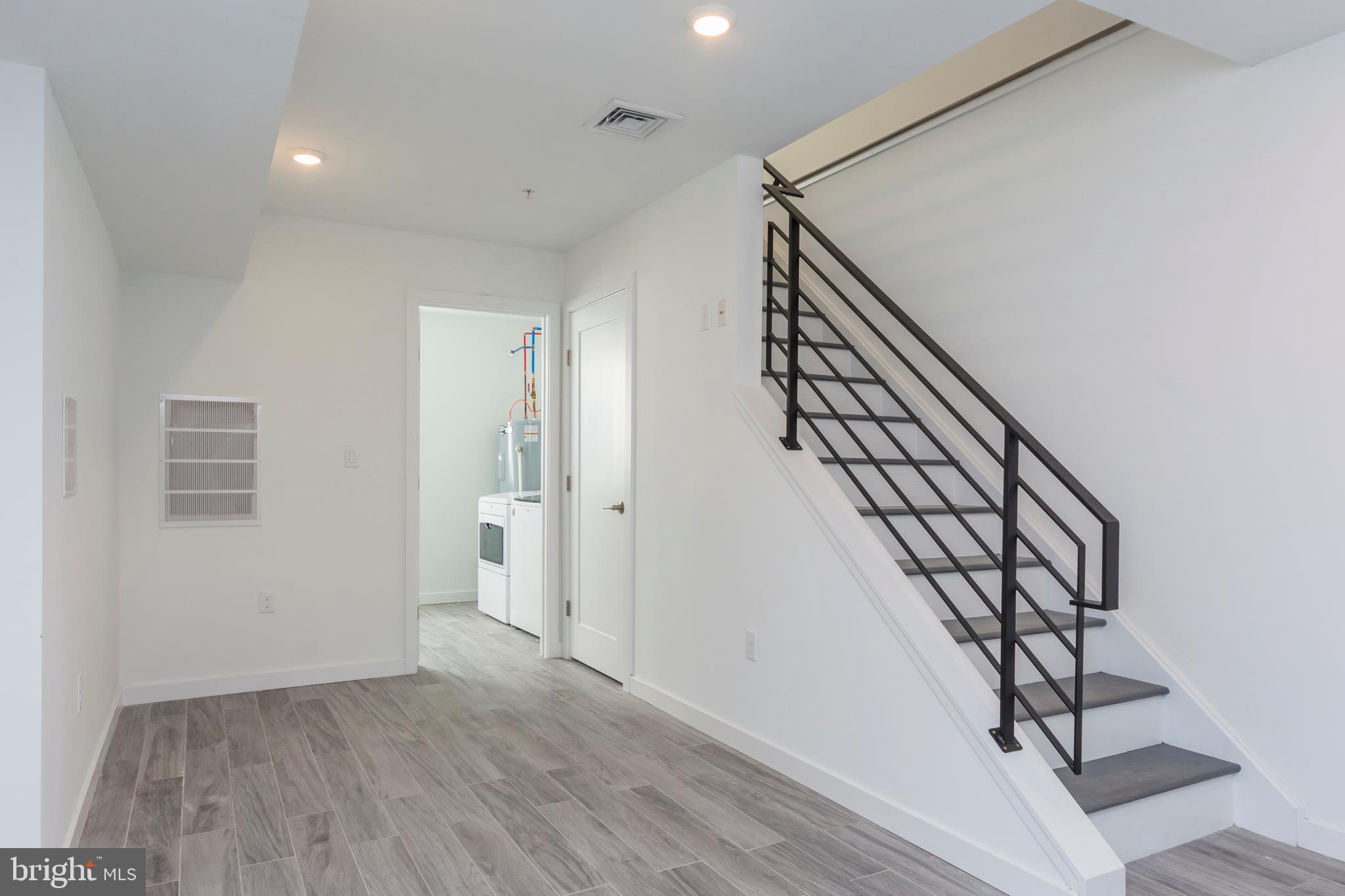 PASSYUNK SQUARE - Residential