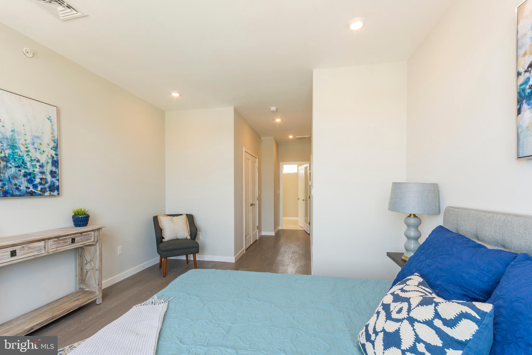 PASSYUNK SQUARE - Residential
