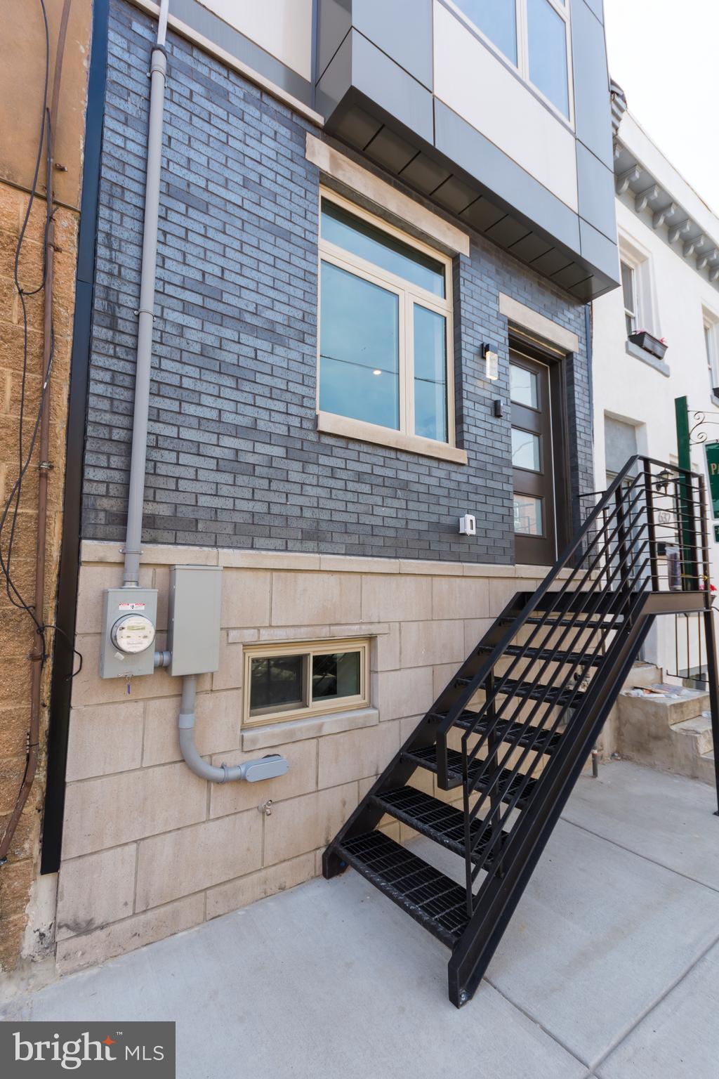 PASSYUNK SQUARE - Residential
