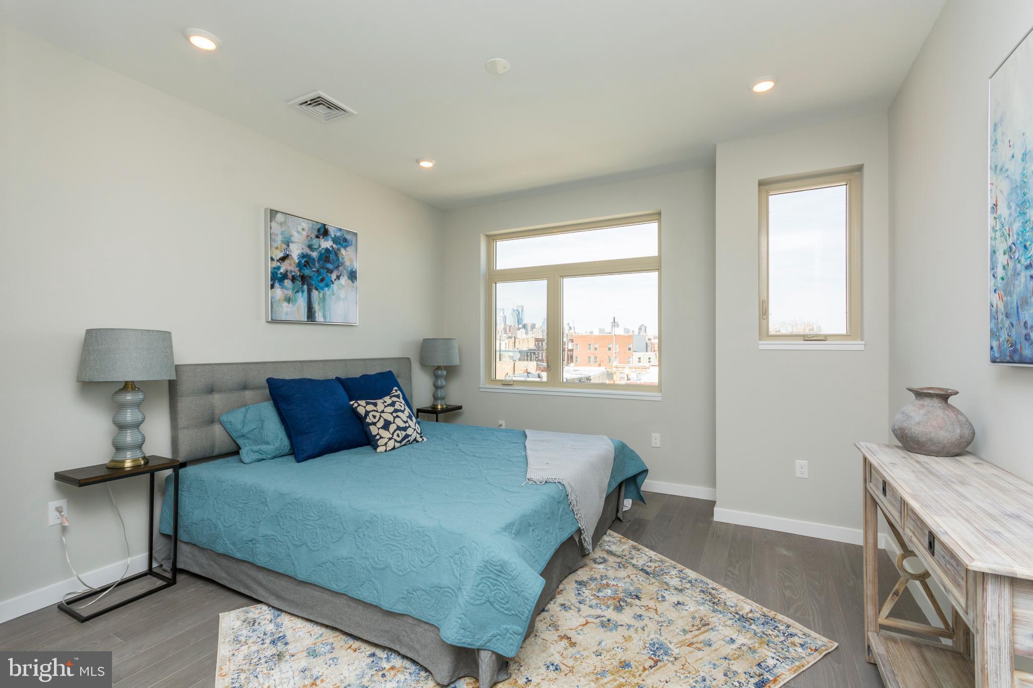 PASSYUNK SQUARE - Residential