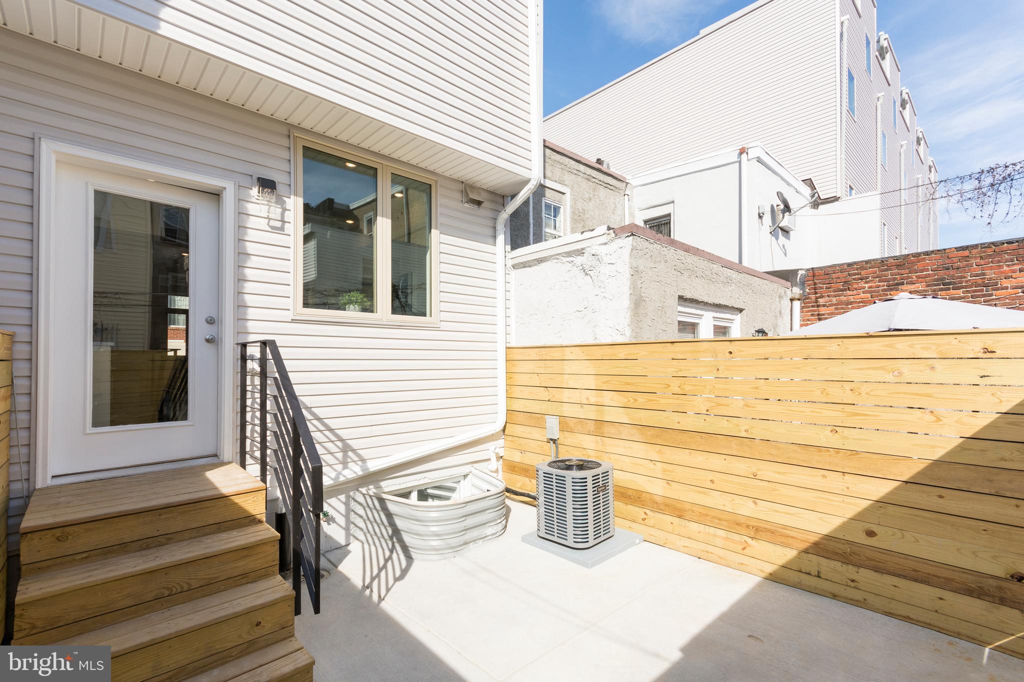 PASSYUNK SQUARE - Residential