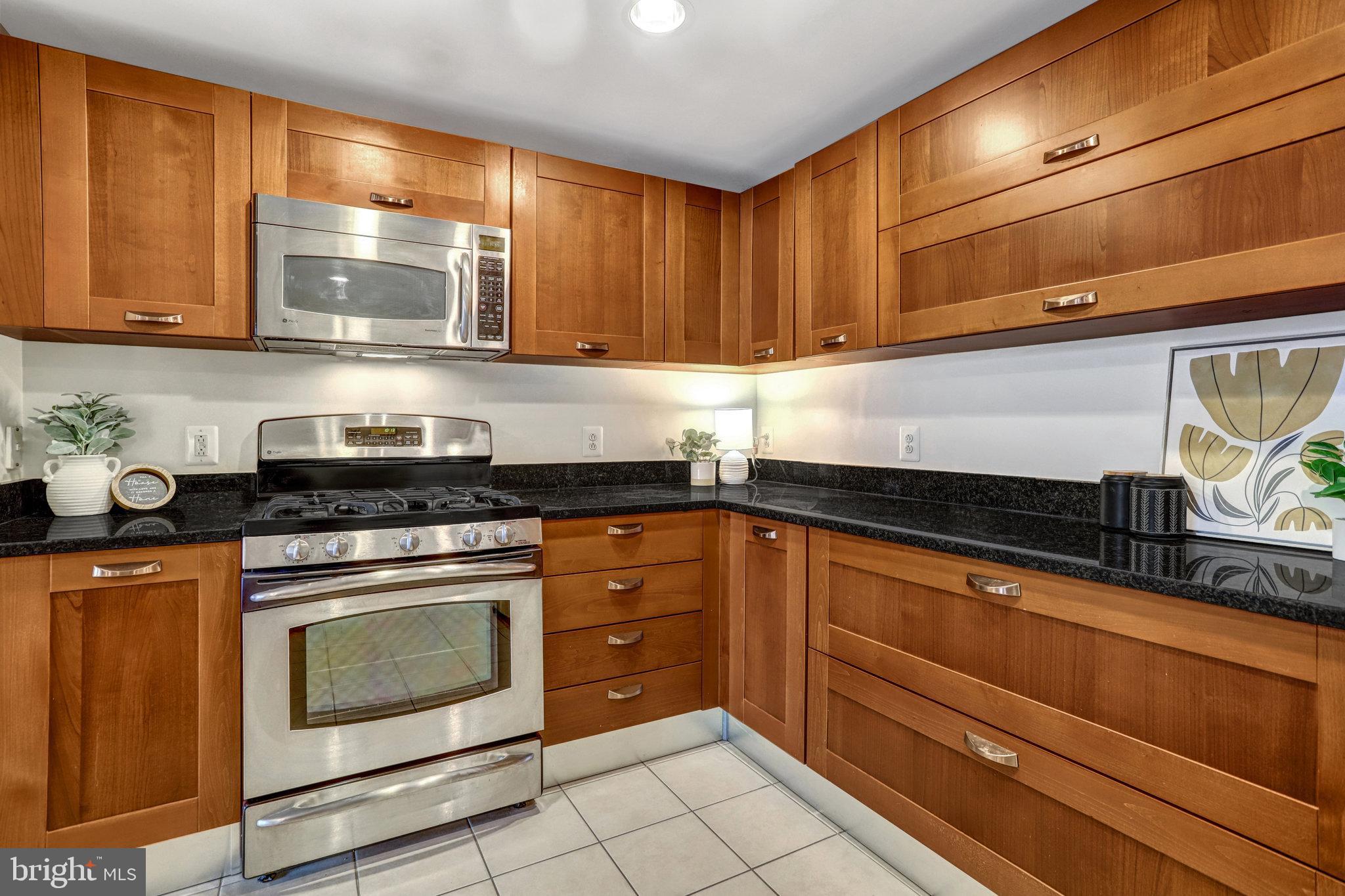 2451 MIDTOWN AVENUE 1217