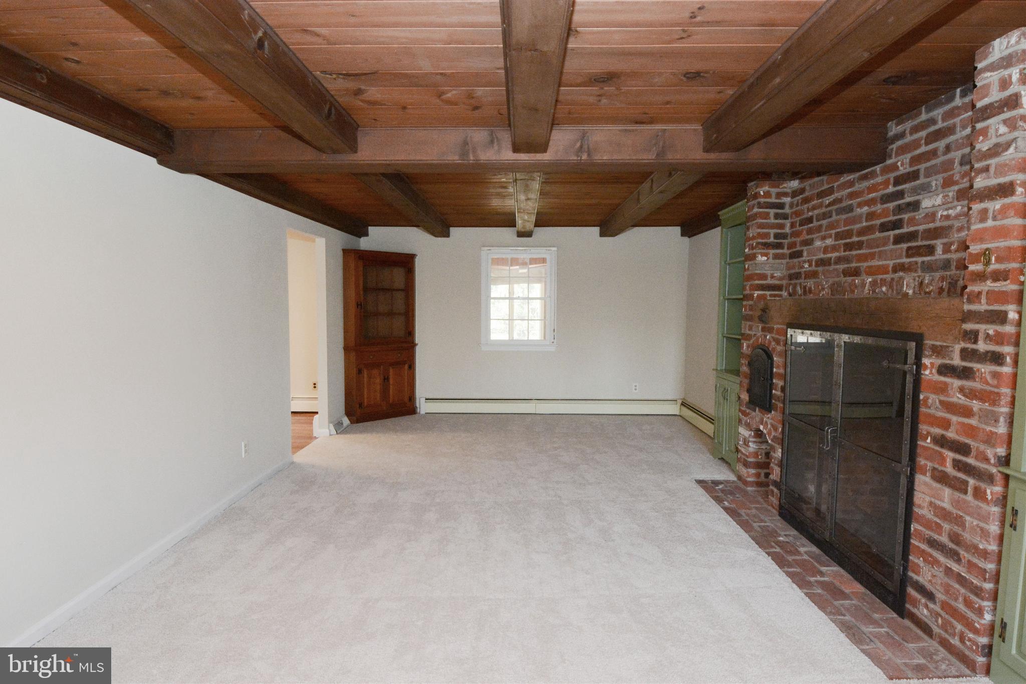 HIDDEN VALLEY - Residential