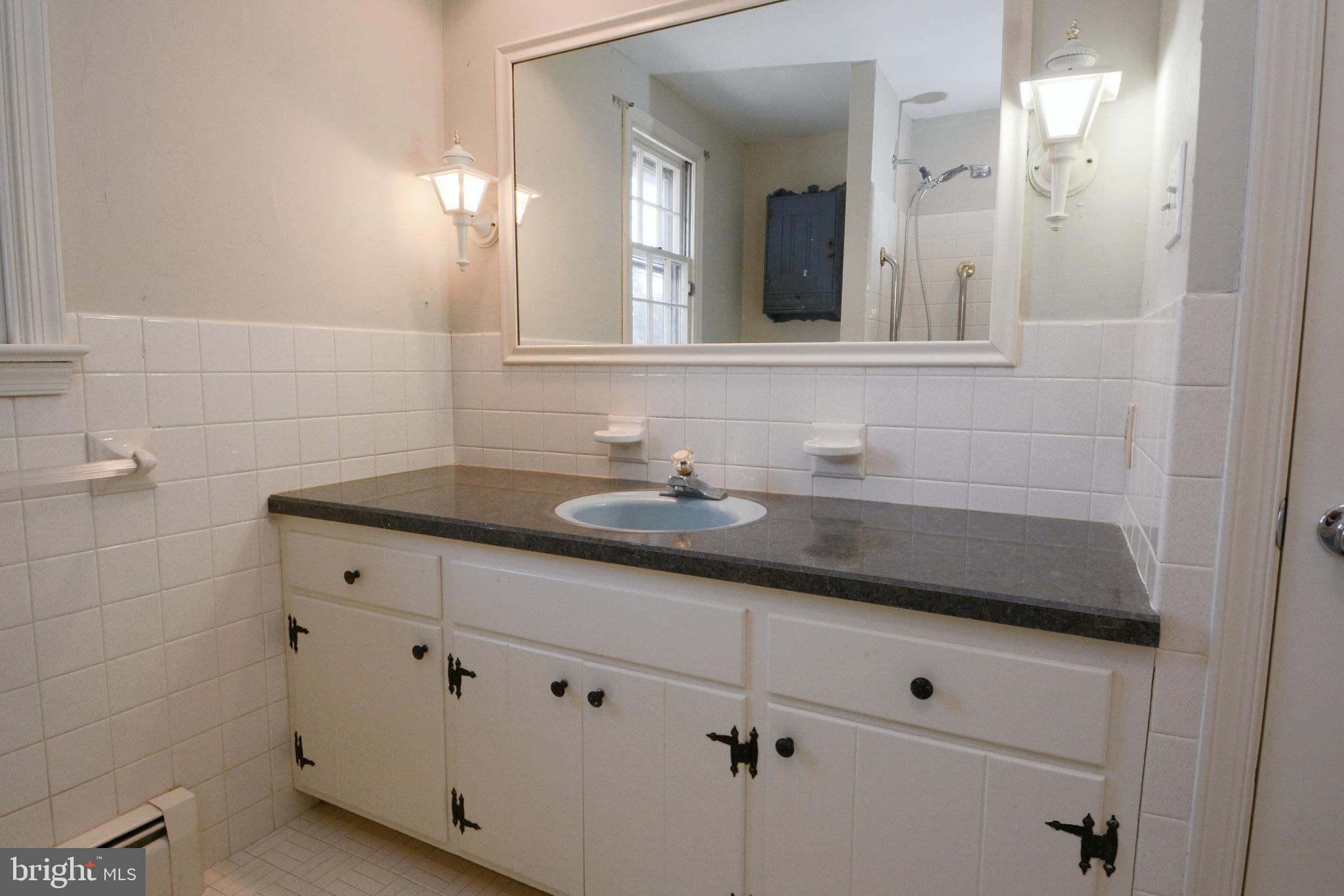 HIDDEN VALLEY - Residential