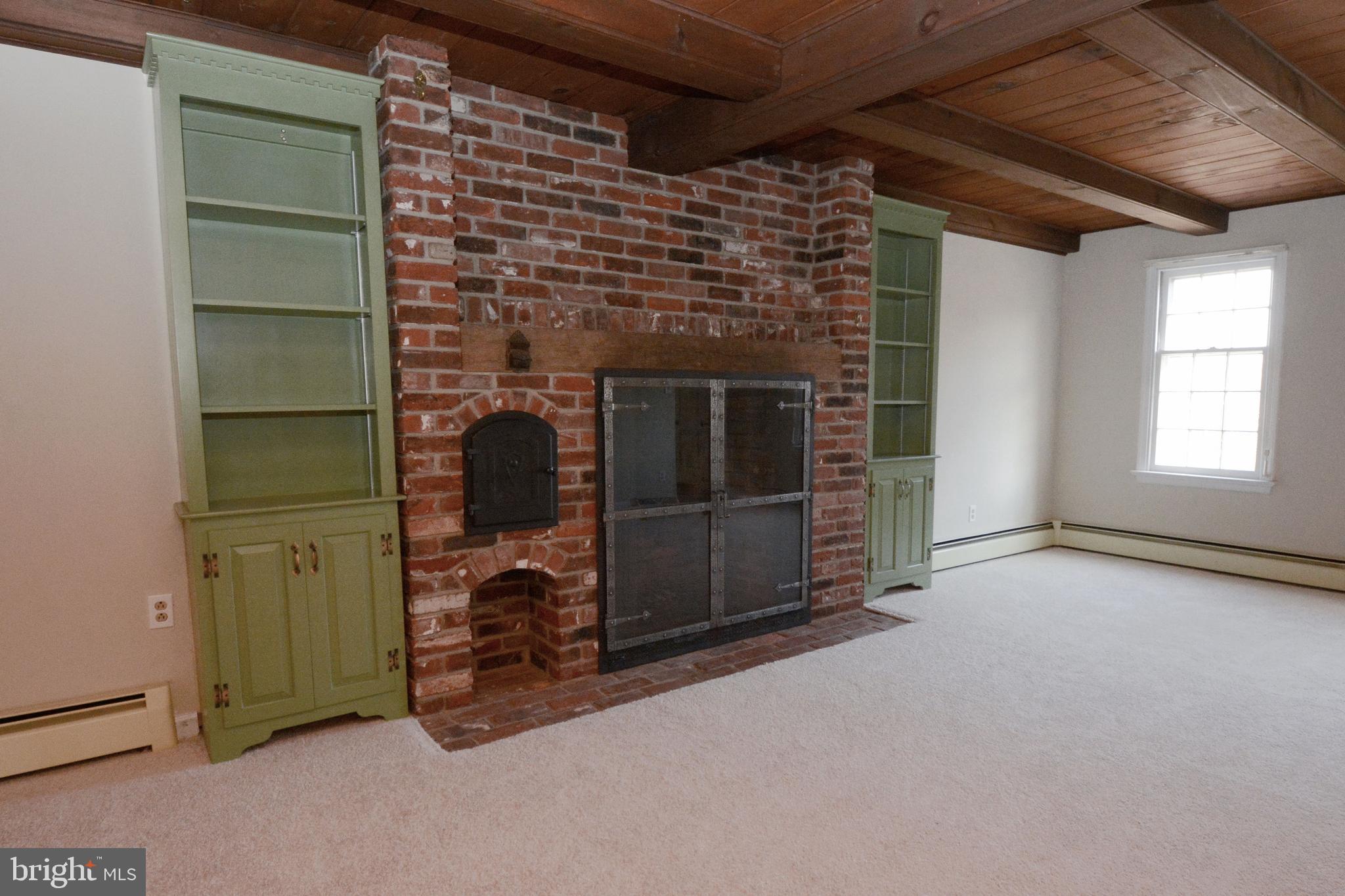 HIDDEN VALLEY - Residential