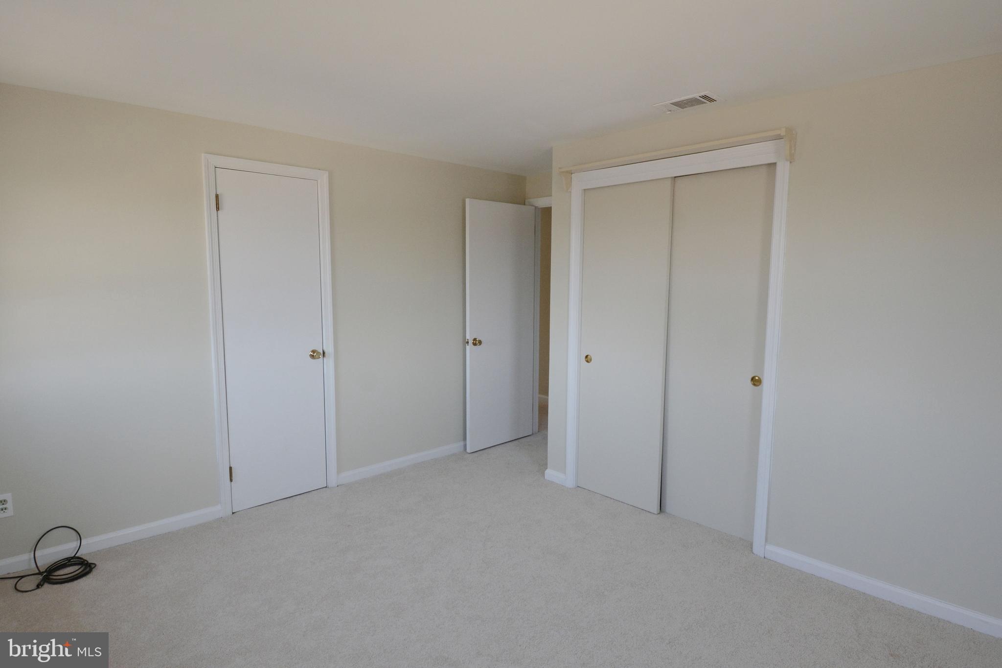 HIDDEN VALLEY - Residential