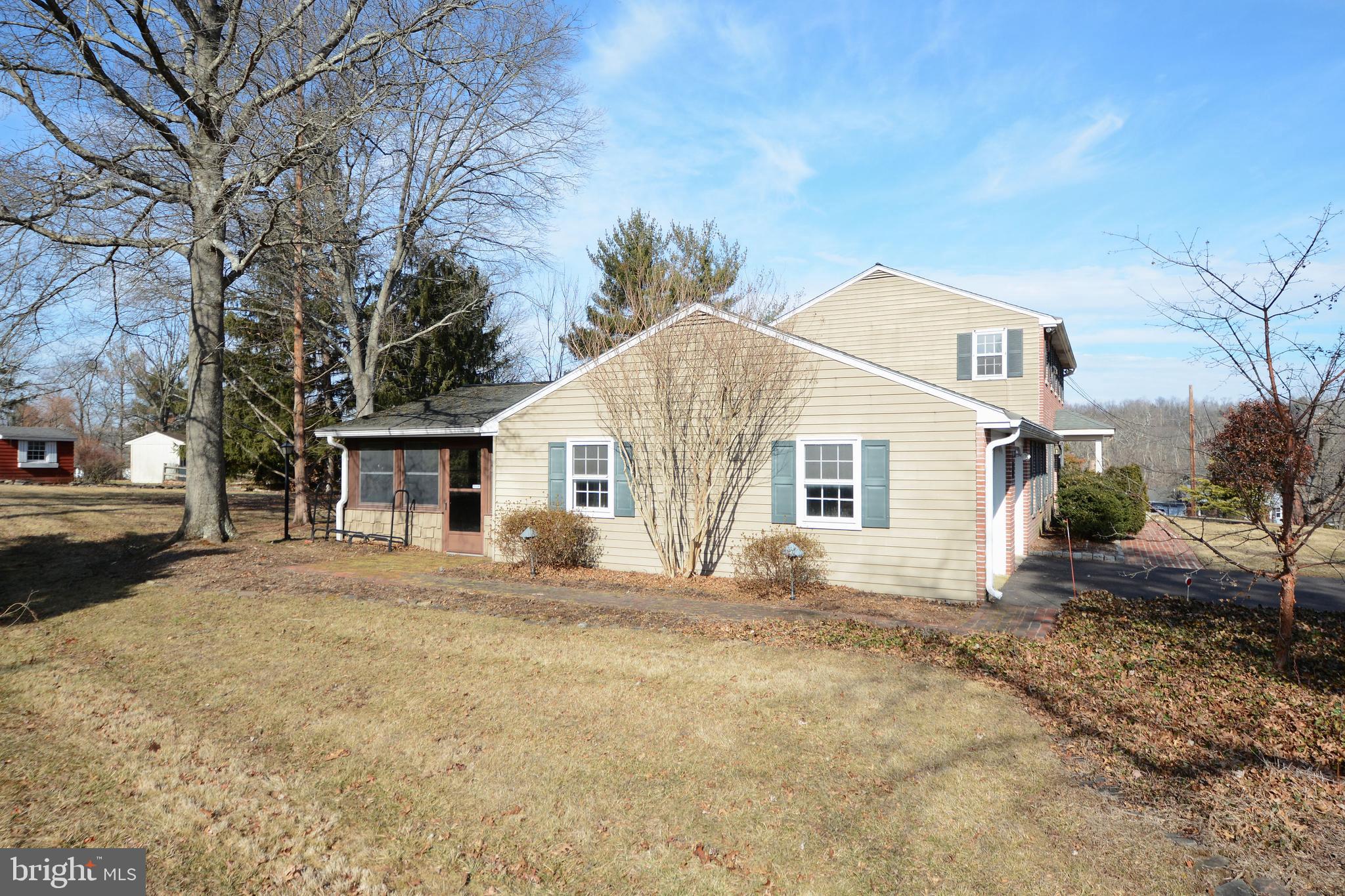 HIDDEN VALLEY - Residential