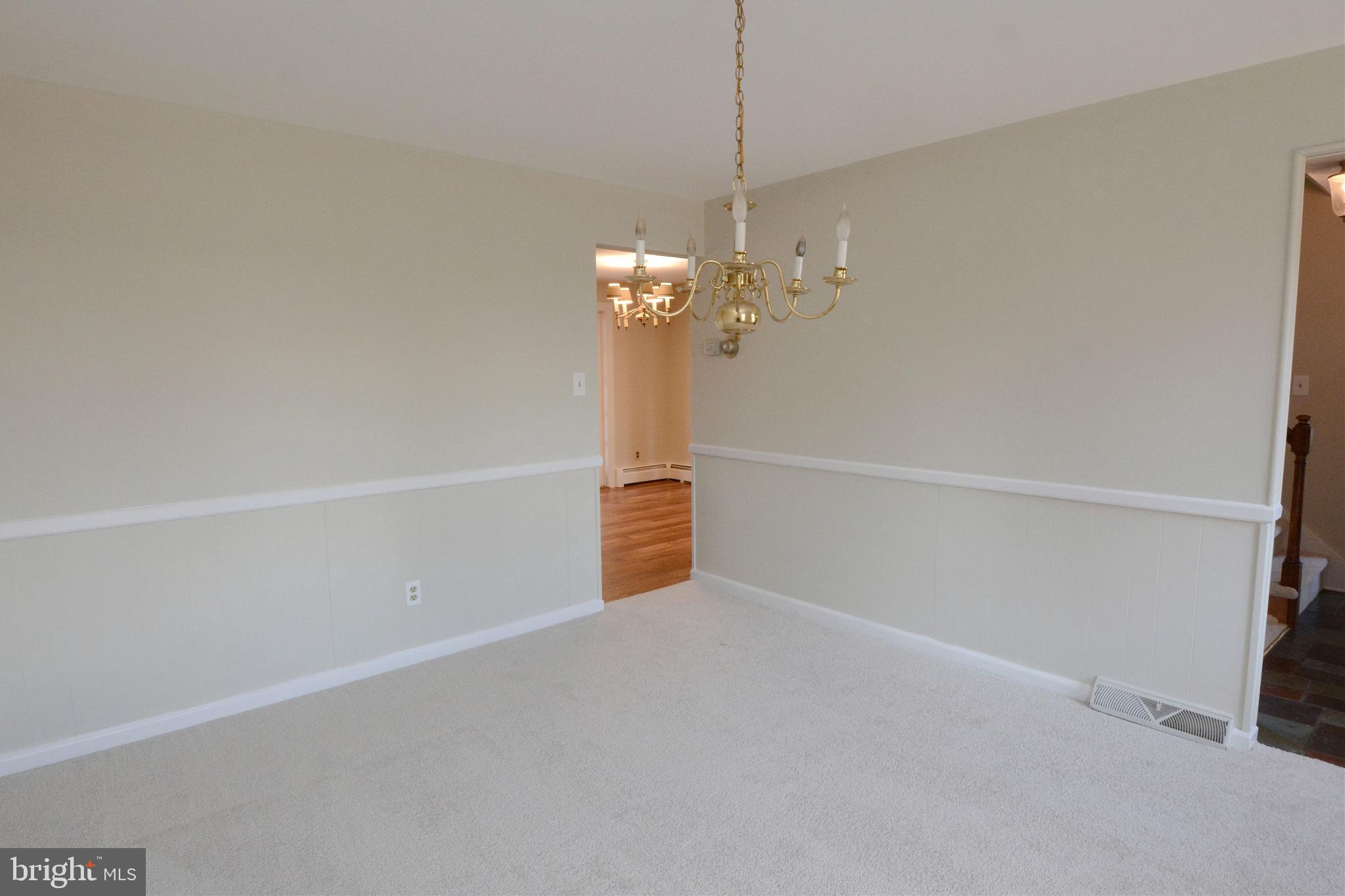 HIDDEN VALLEY - Residential