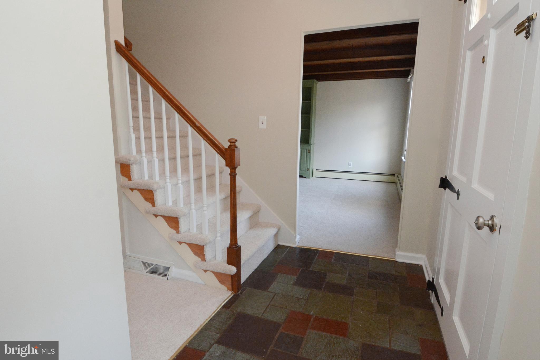 HIDDEN VALLEY - Residential