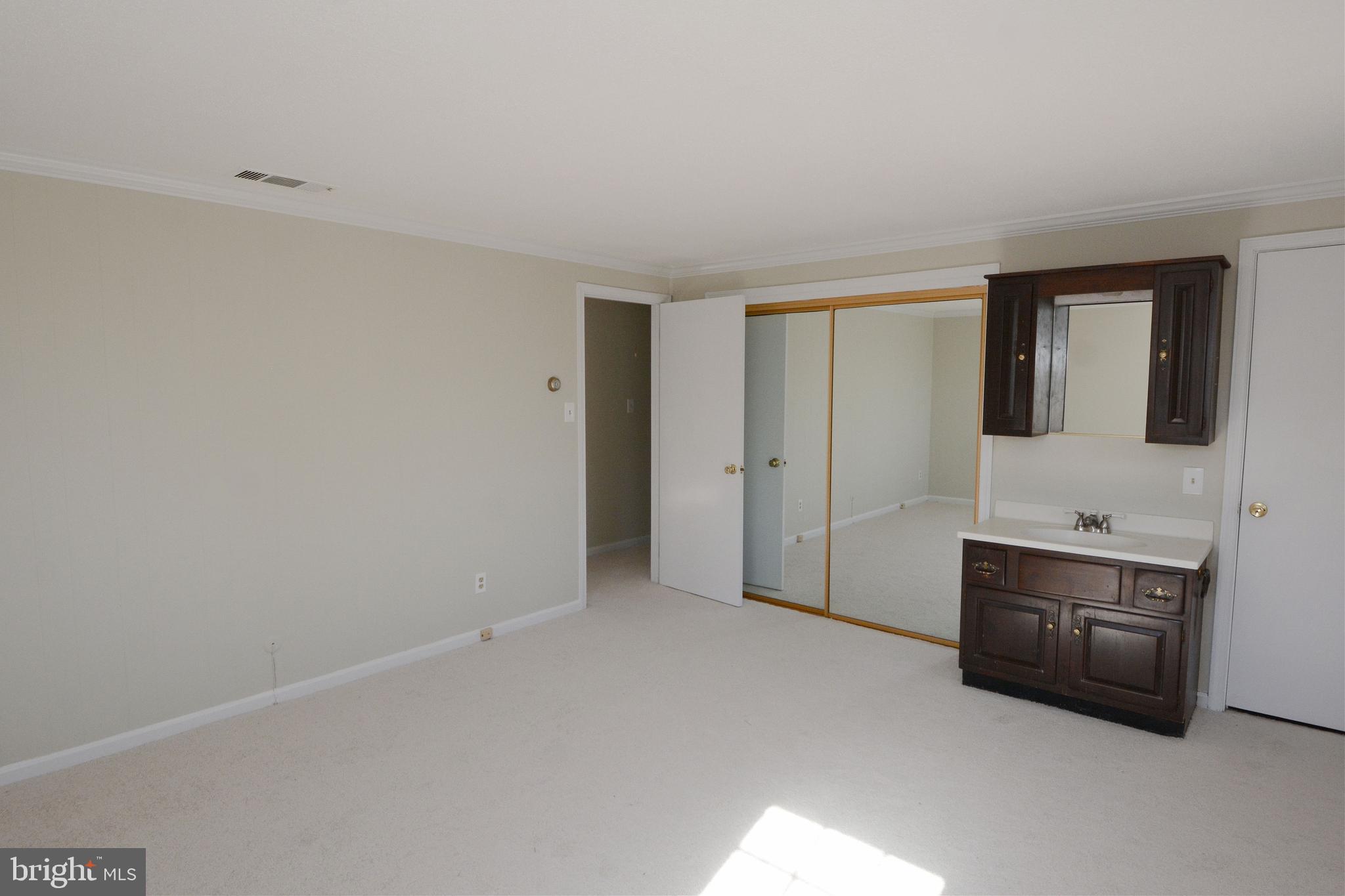 HIDDEN VALLEY - Residential