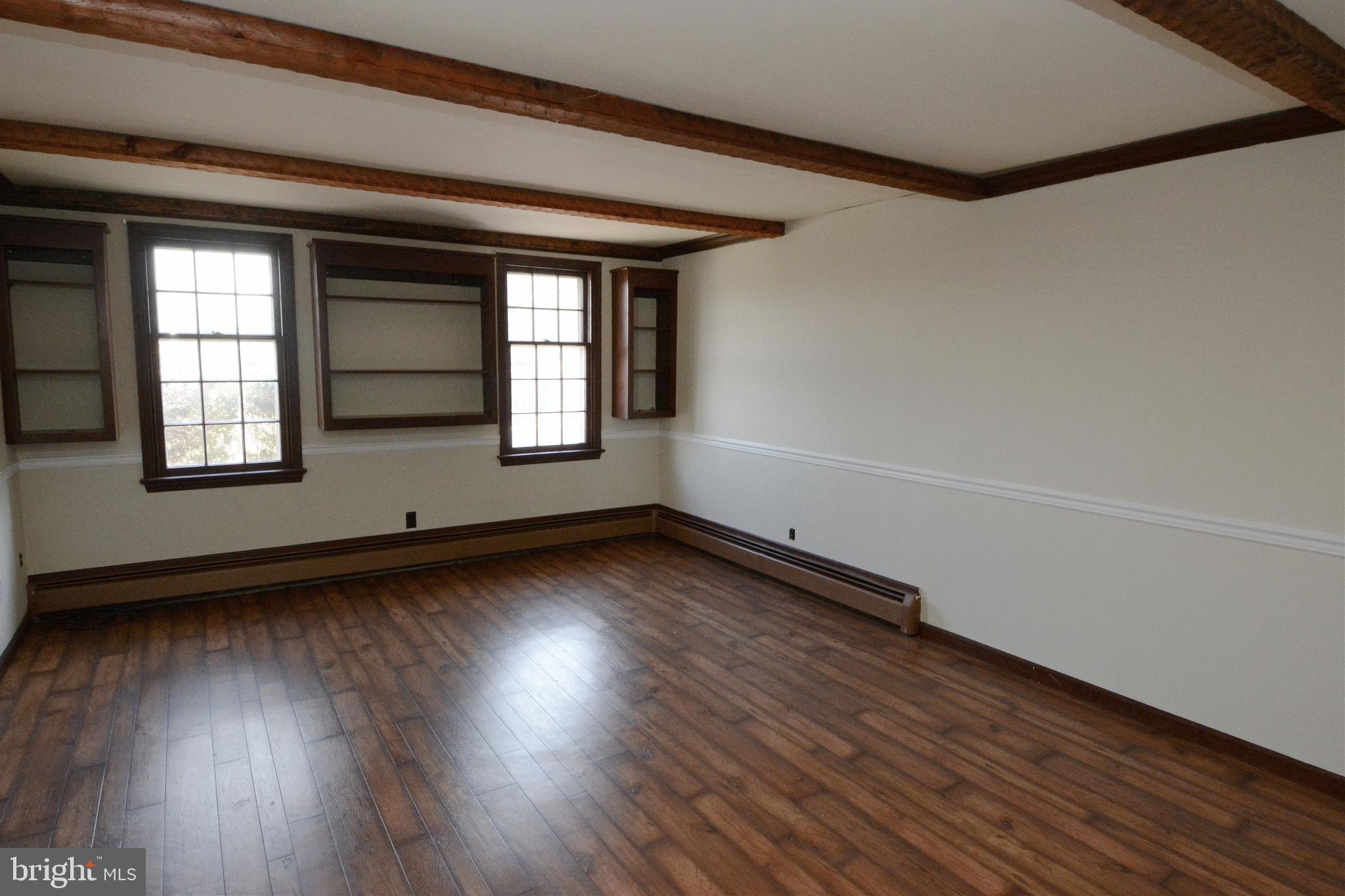 HIDDEN VALLEY - Residential