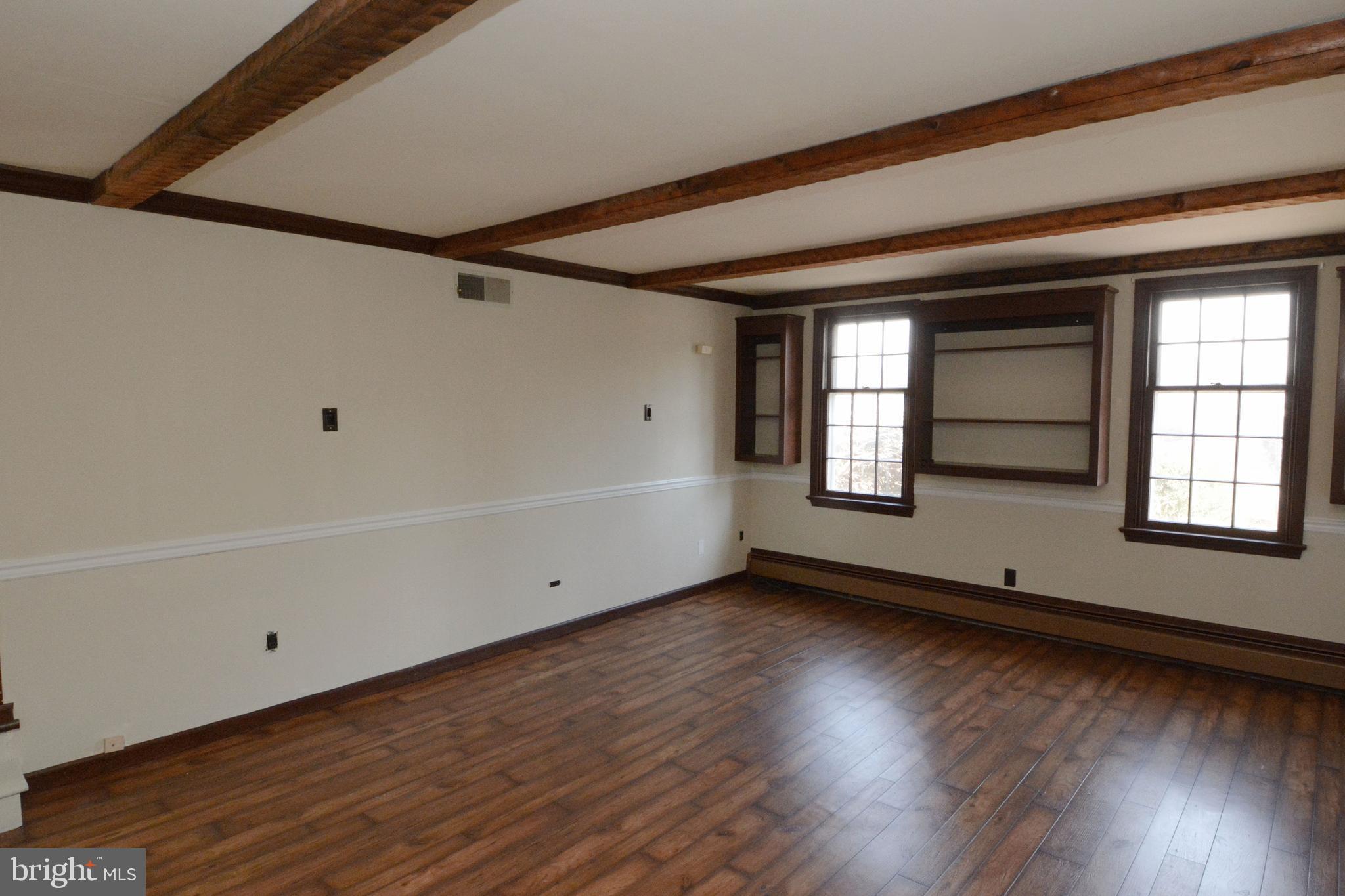 HIDDEN VALLEY - Residential