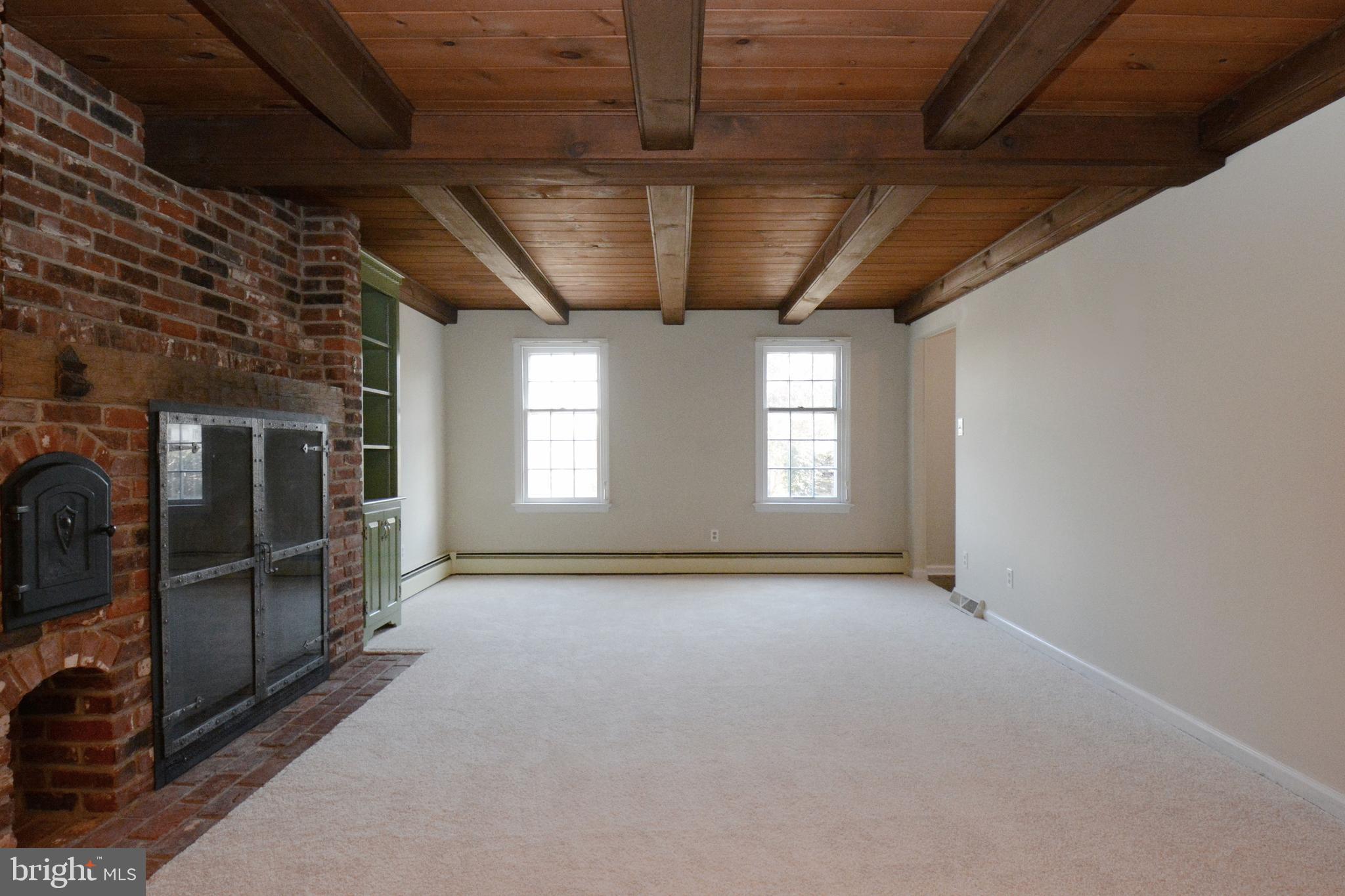 HIDDEN VALLEY - Residential