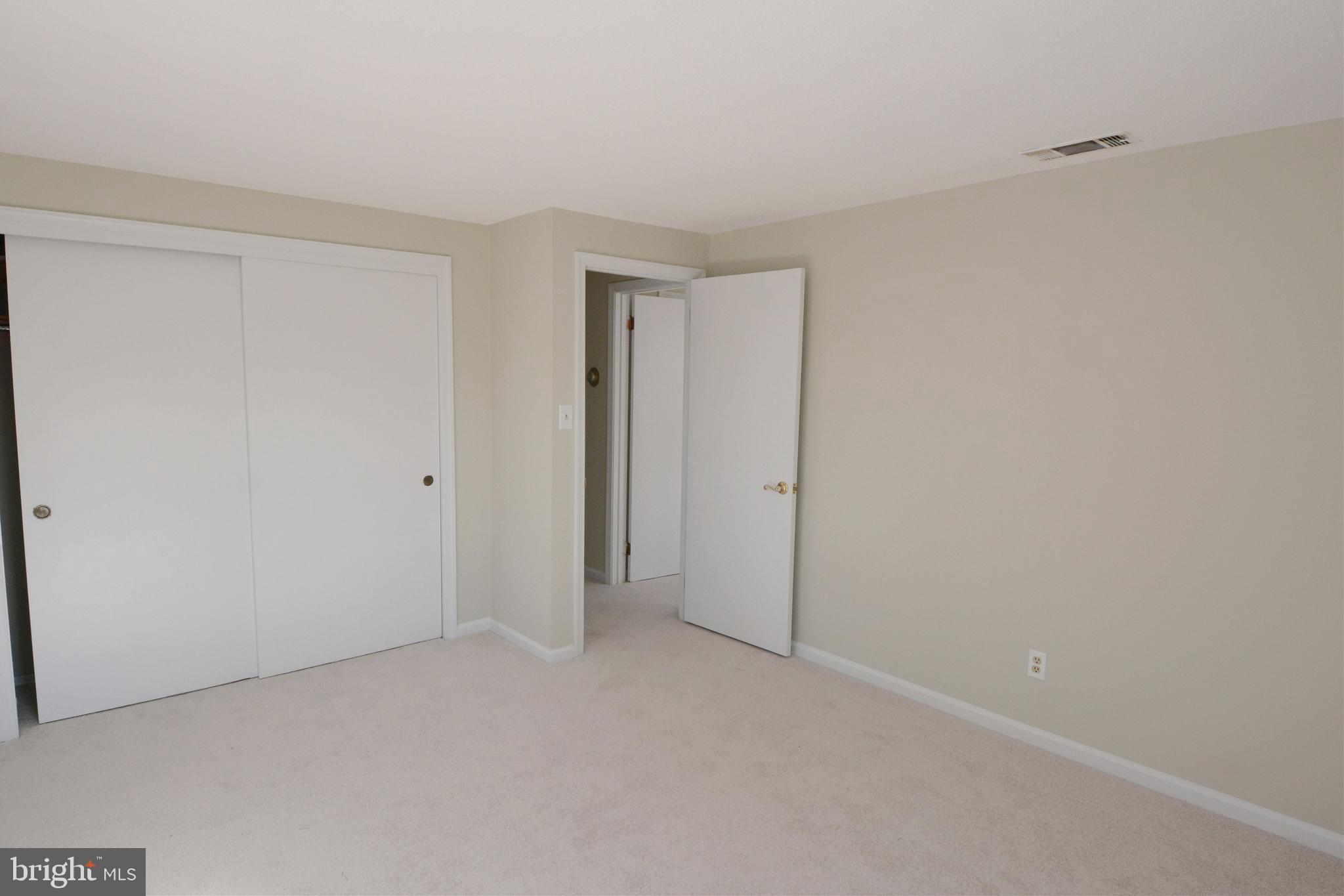 HIDDEN VALLEY - Residential