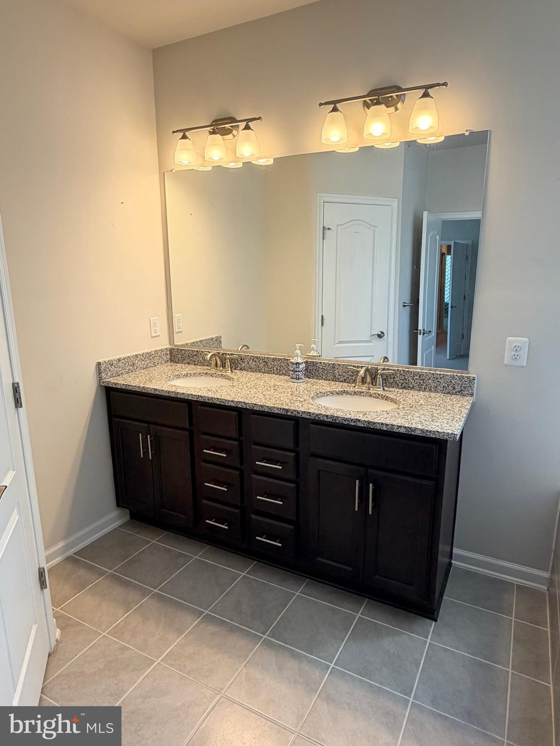 SHIPLEY HOMESTEAD - Residential Lease