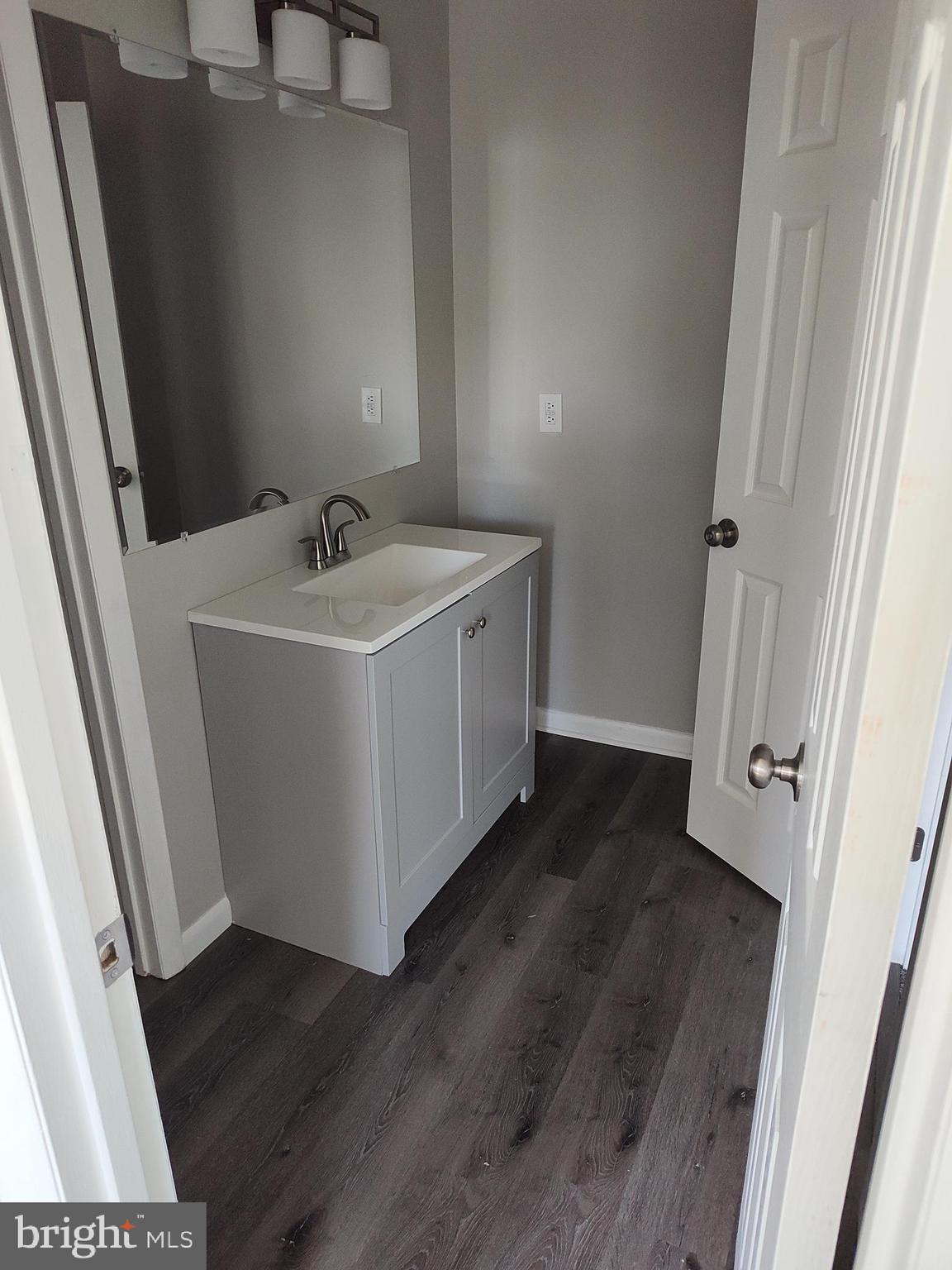 WEST SHORE - Residential