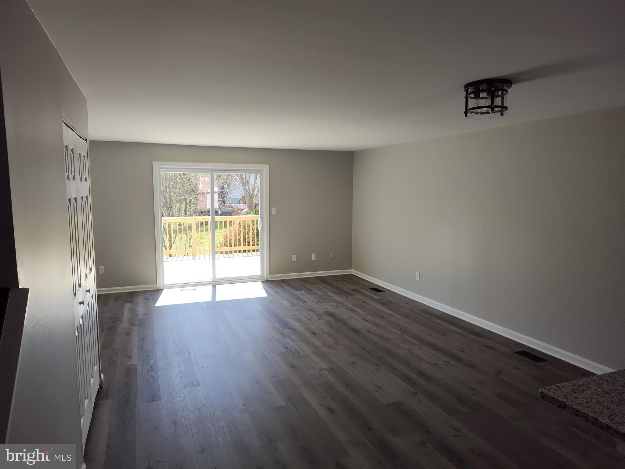 WEST SHORE - Residential