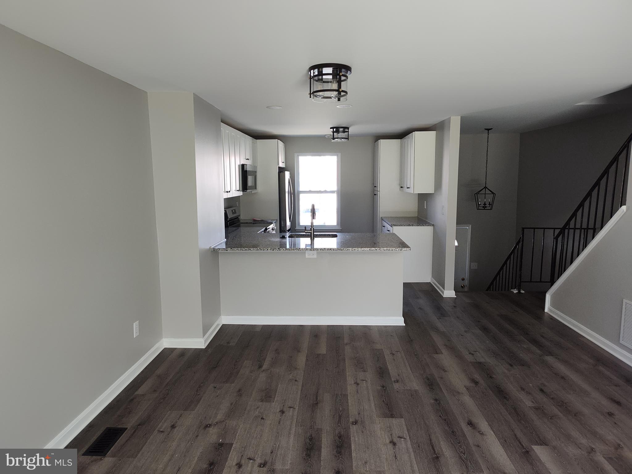 WEST SHORE - Residential