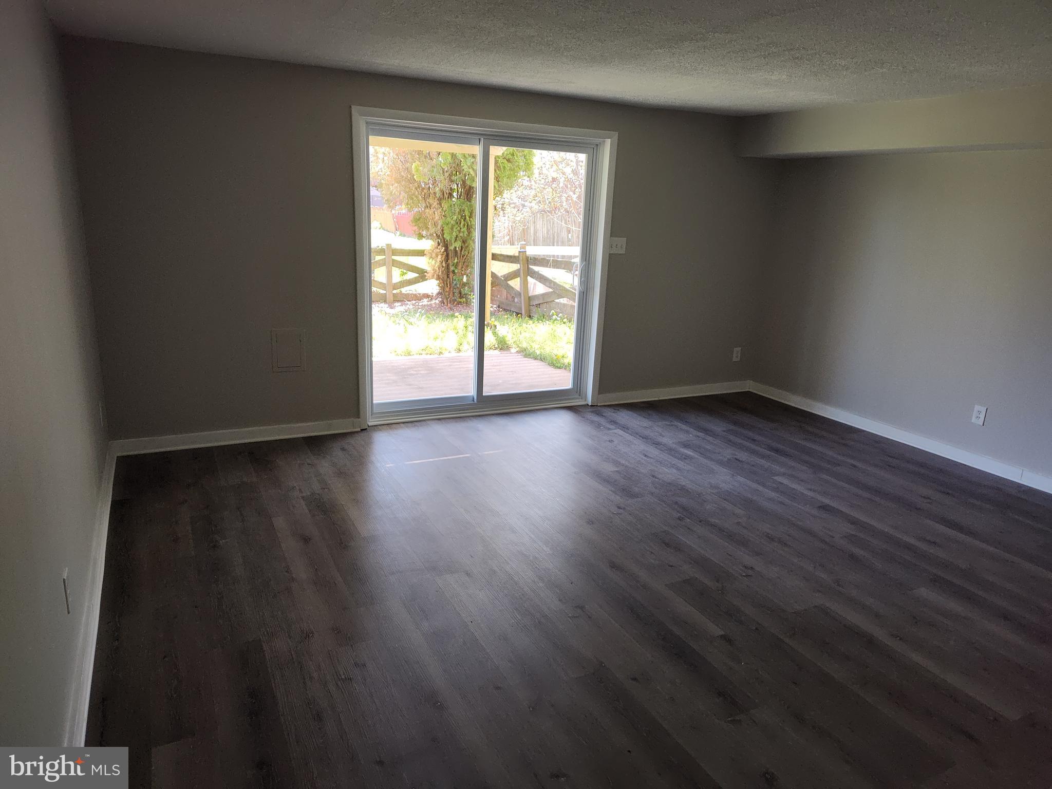 WEST SHORE - Residential