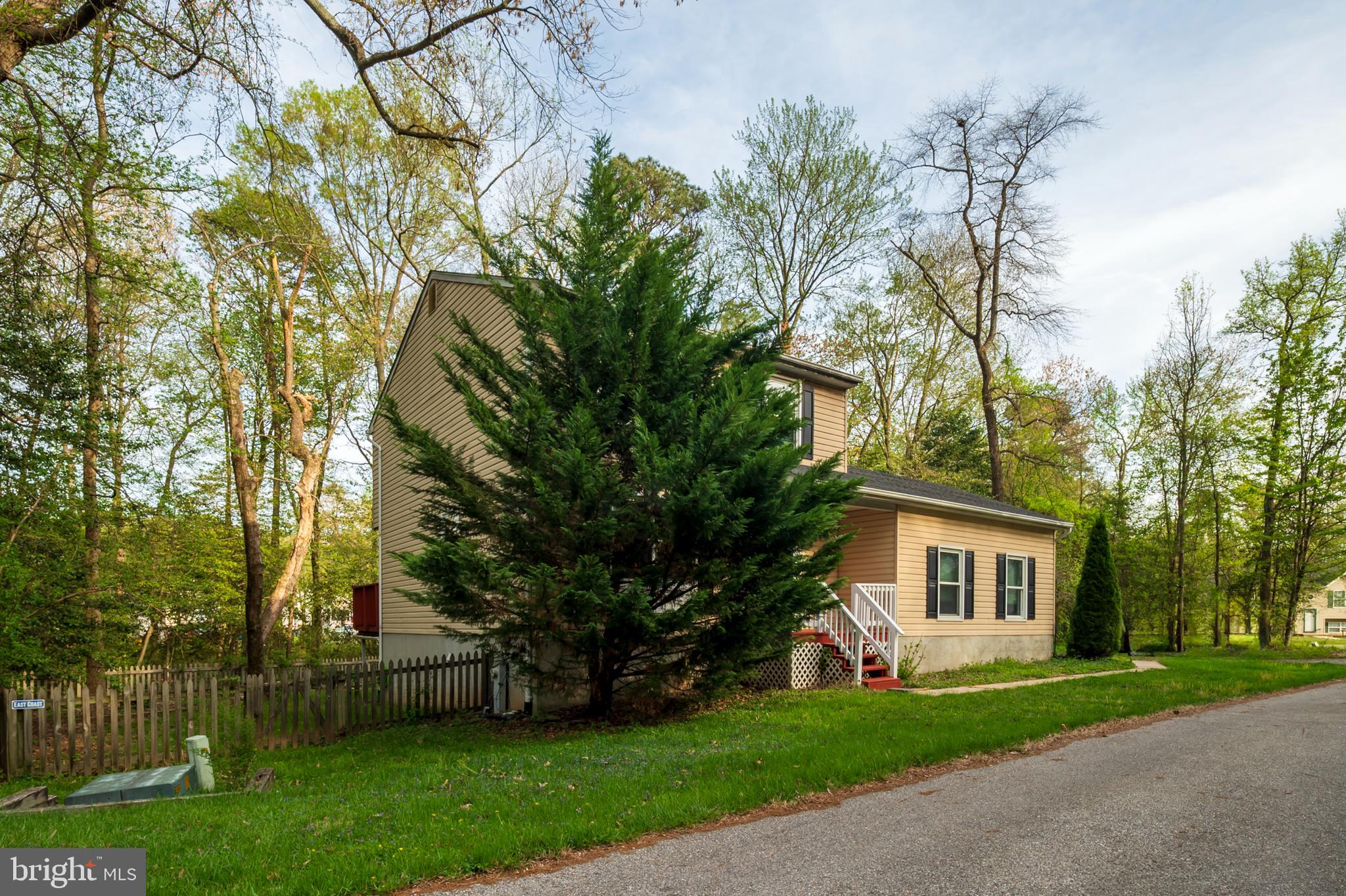 418 HOWARD MANOR DRIVE