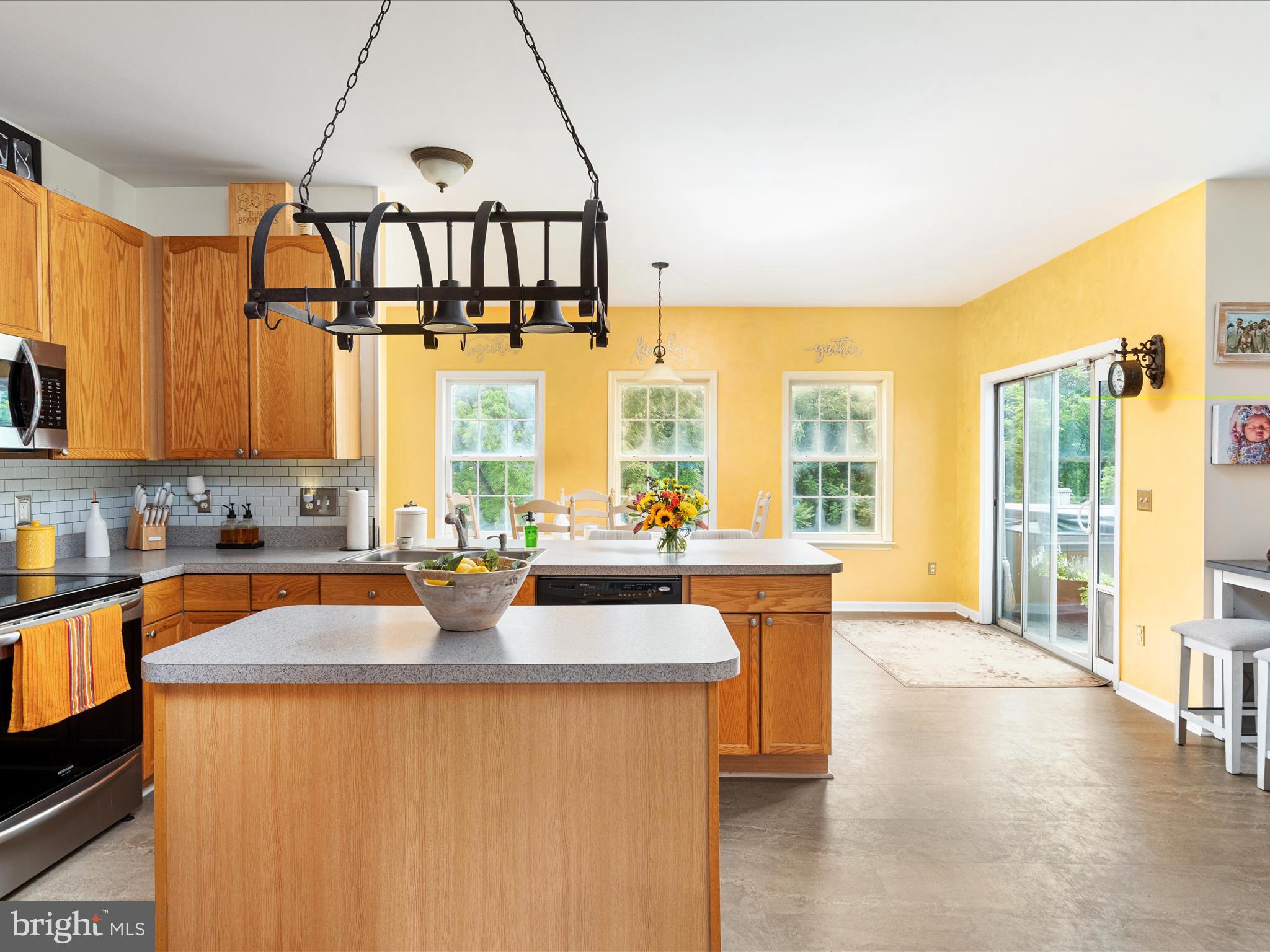 HIGHPOINTE - Residential