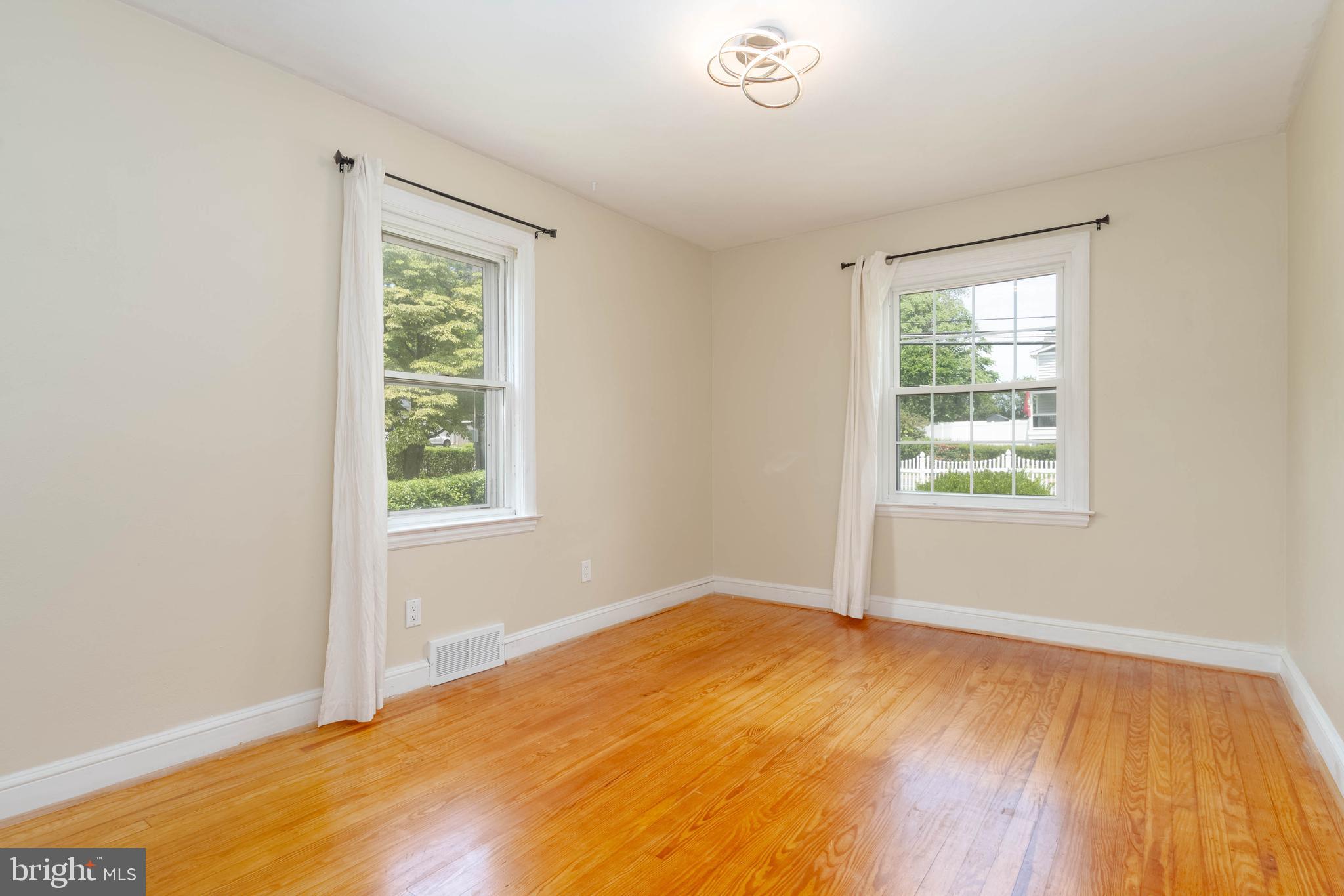 HOMELANDS - Residential