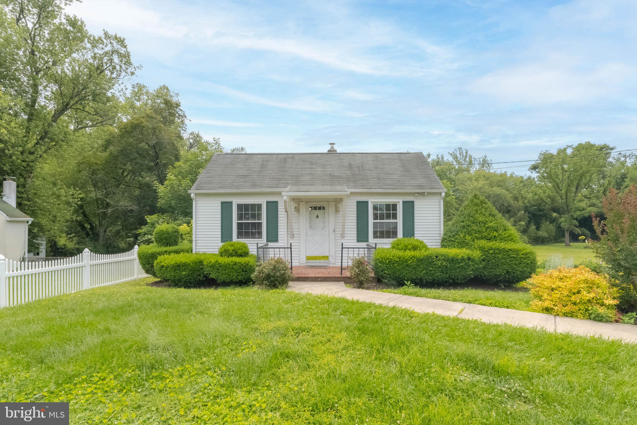 101 E MACPHAIL ROAD