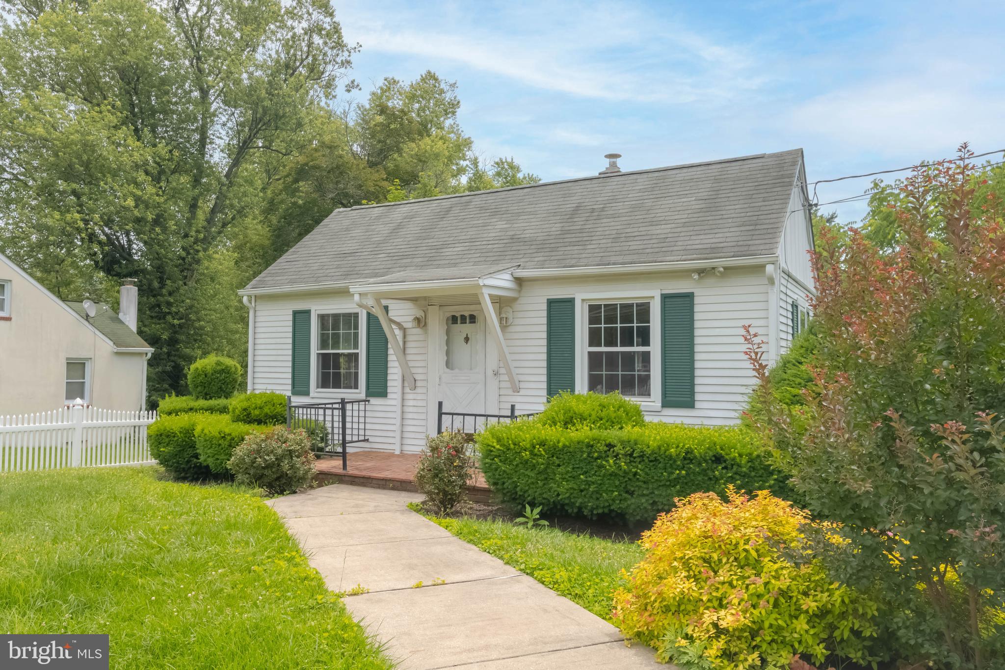 101 E MACPHAIL ROAD