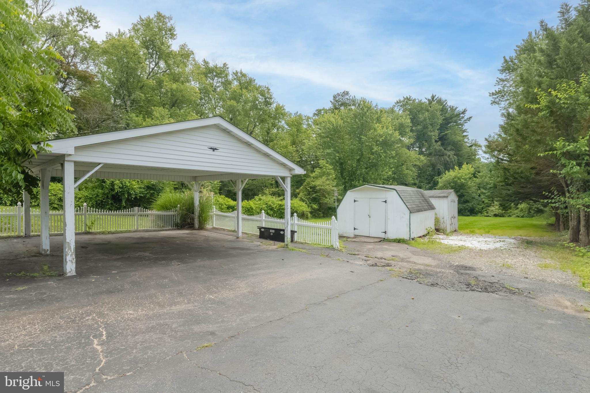 HOMELANDS - Residential