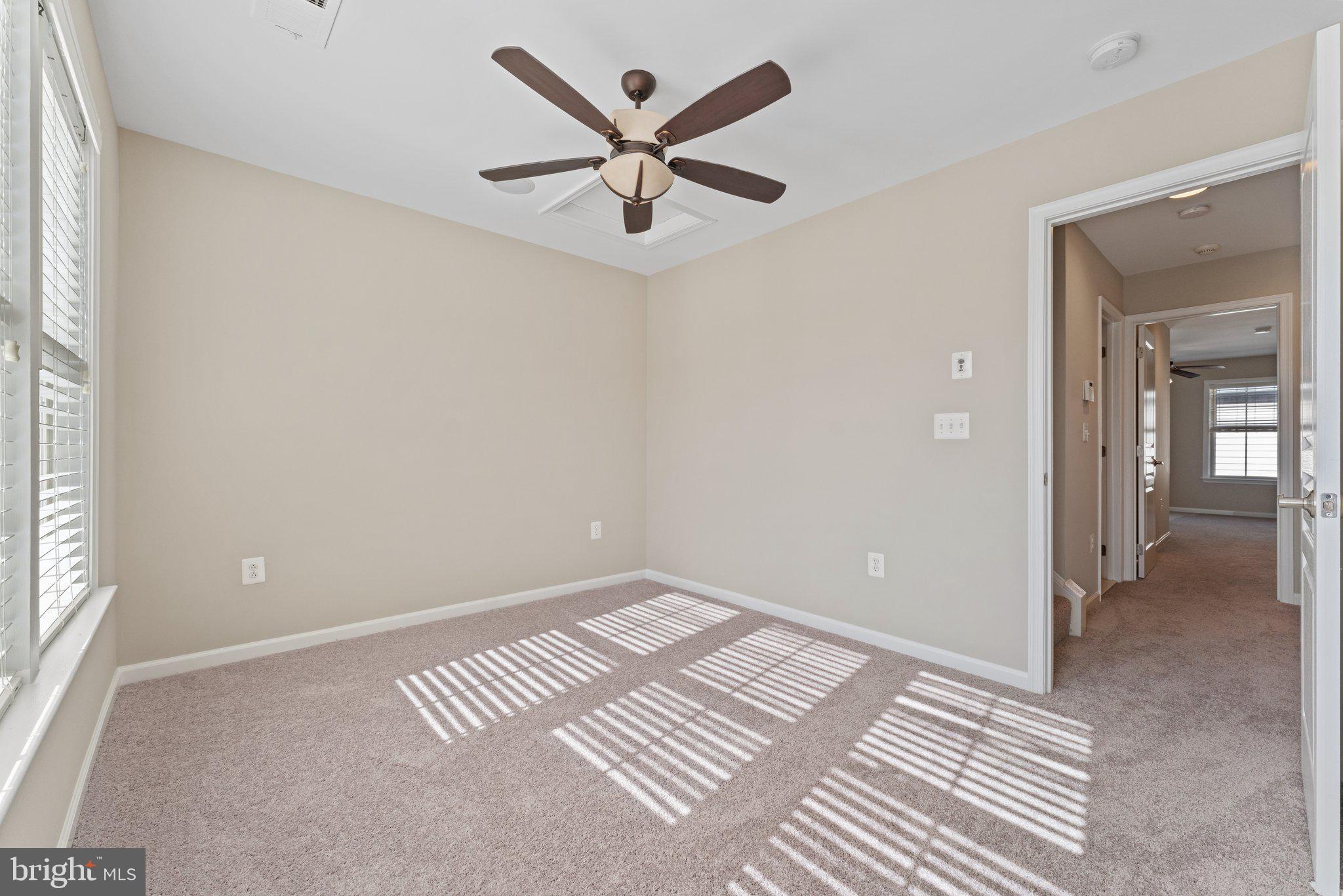 SHIRLINGTON CREST - Residential