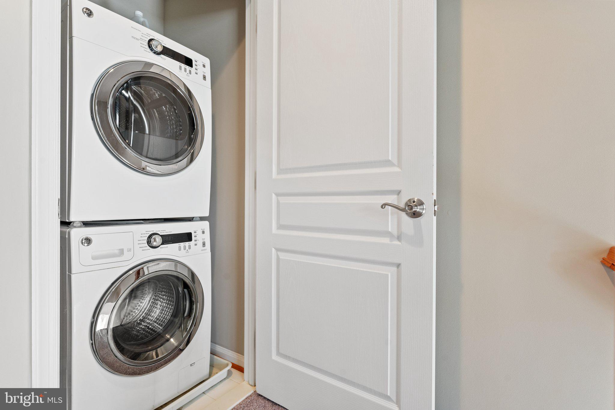 SHIRLINGTON CREST - Residential