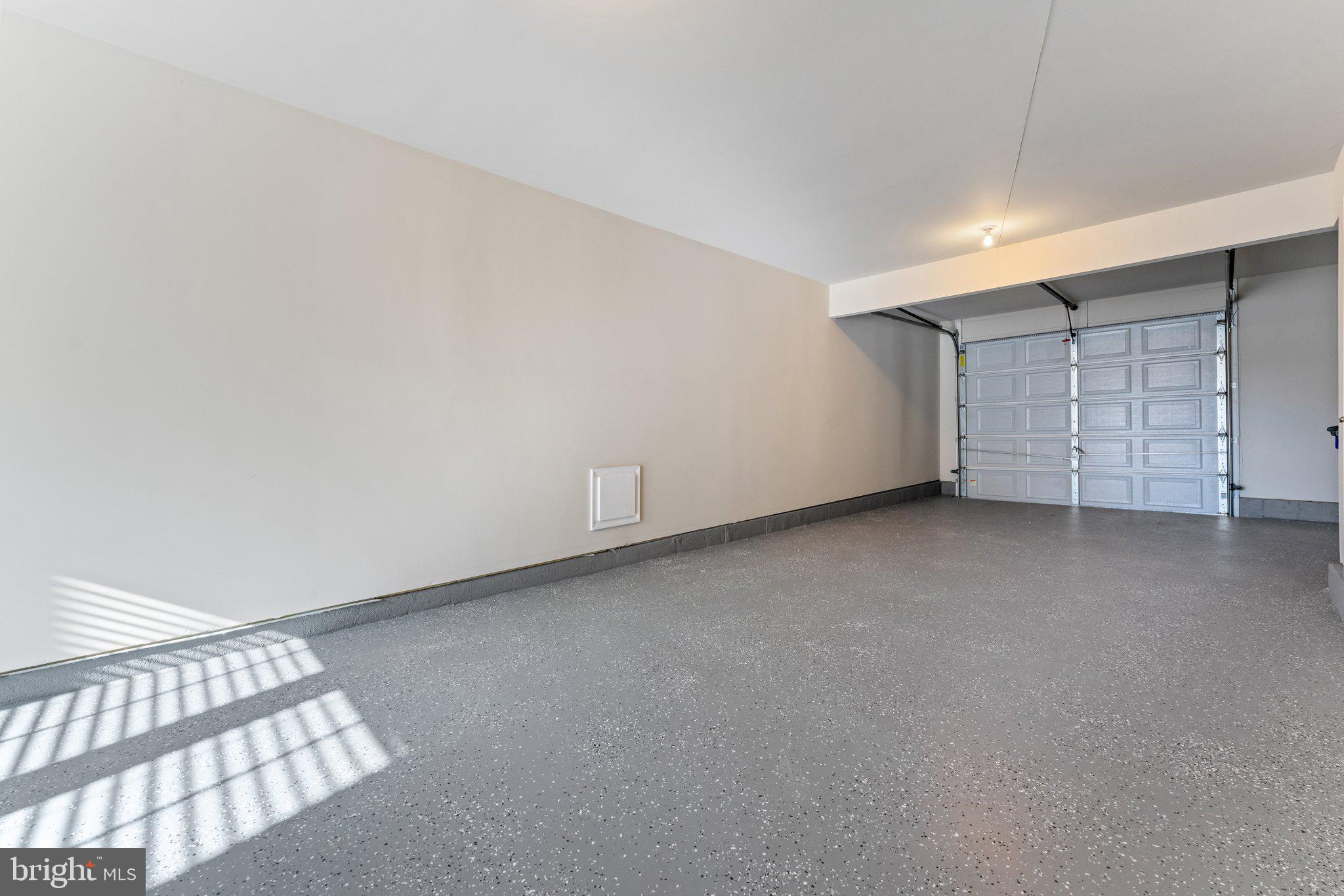 SHIRLINGTON CREST - Residential