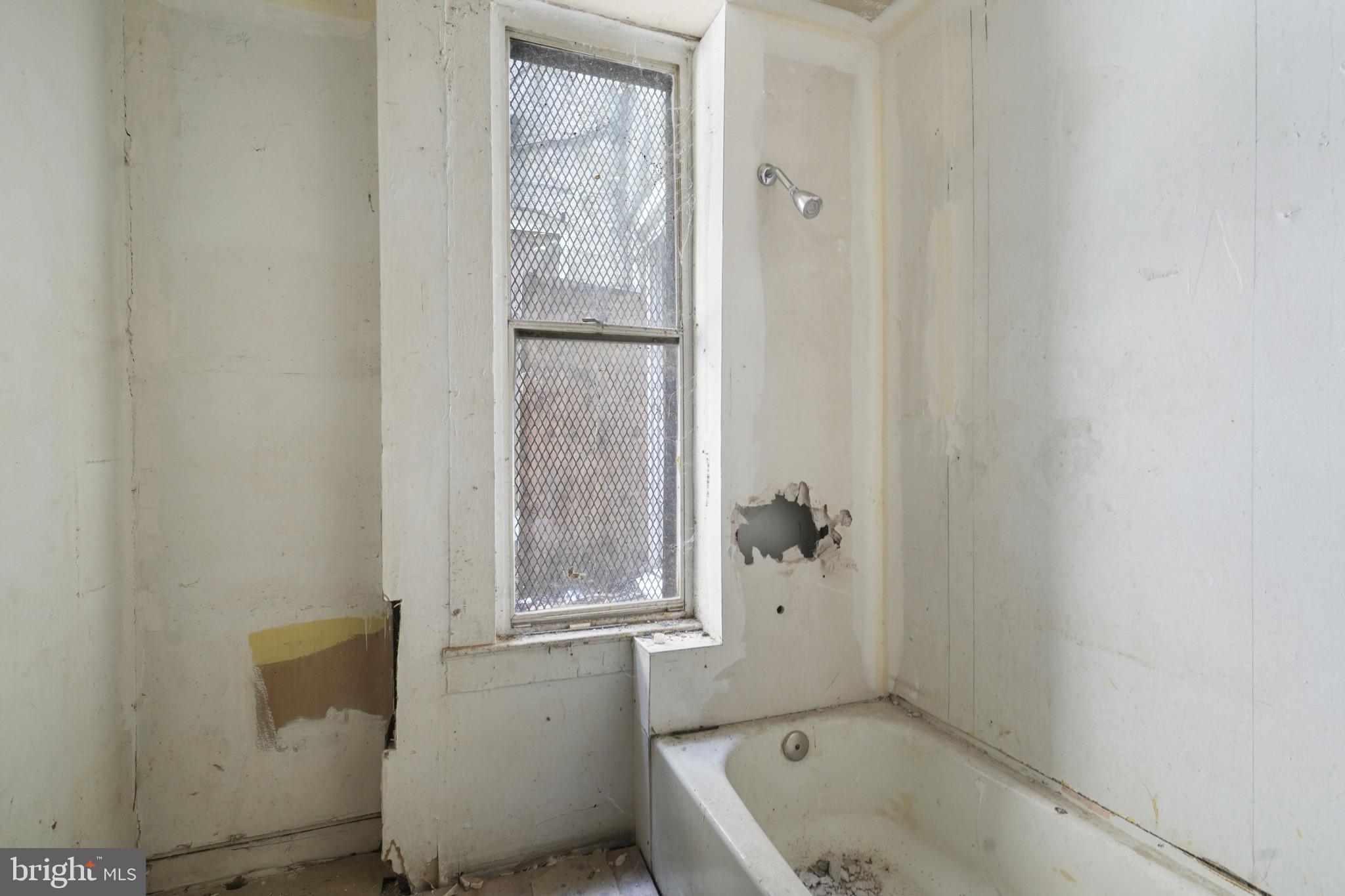 WEST BALTIMORE - Residential