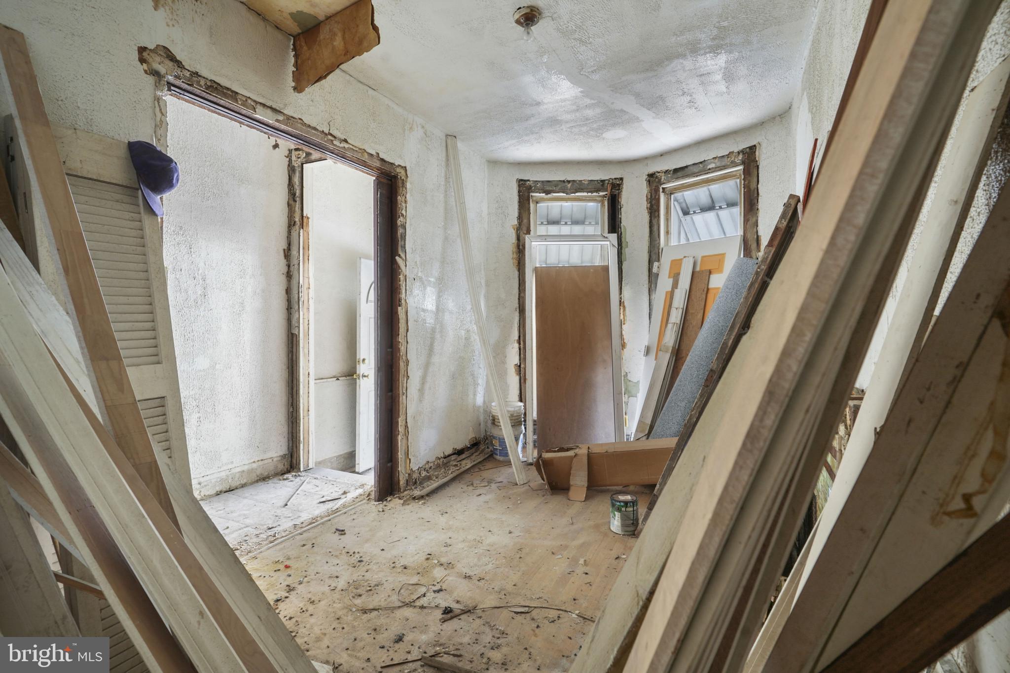 WEST BALTIMORE - Residential