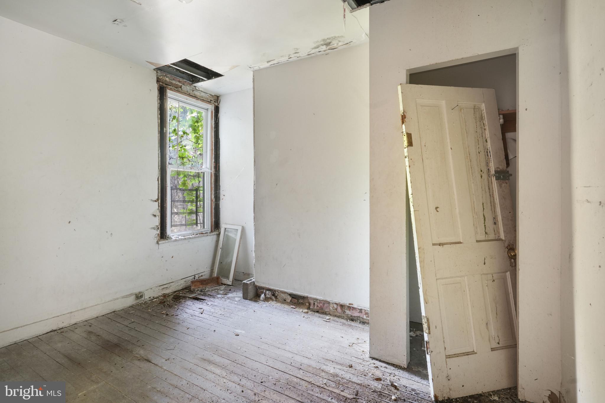 WEST BALTIMORE - Residential