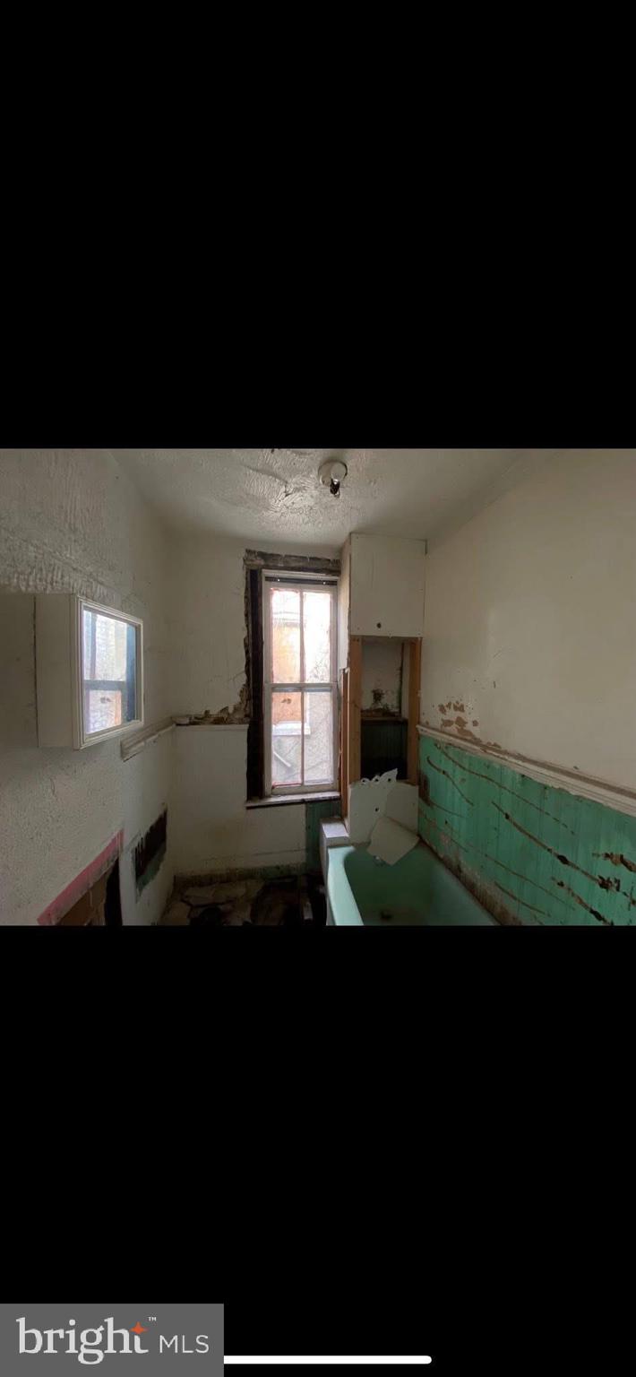 WEST BALTIMORE - Residential