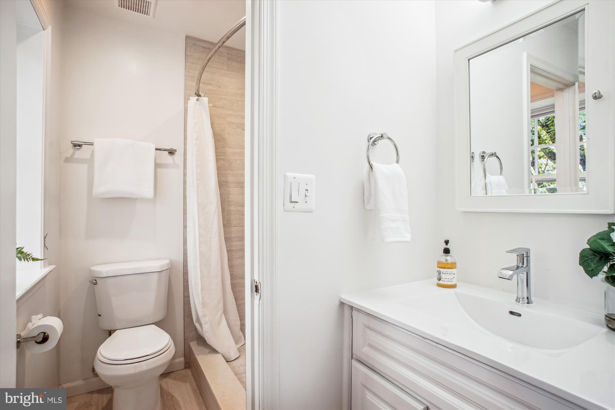 KENWOOD FOREST - Residential