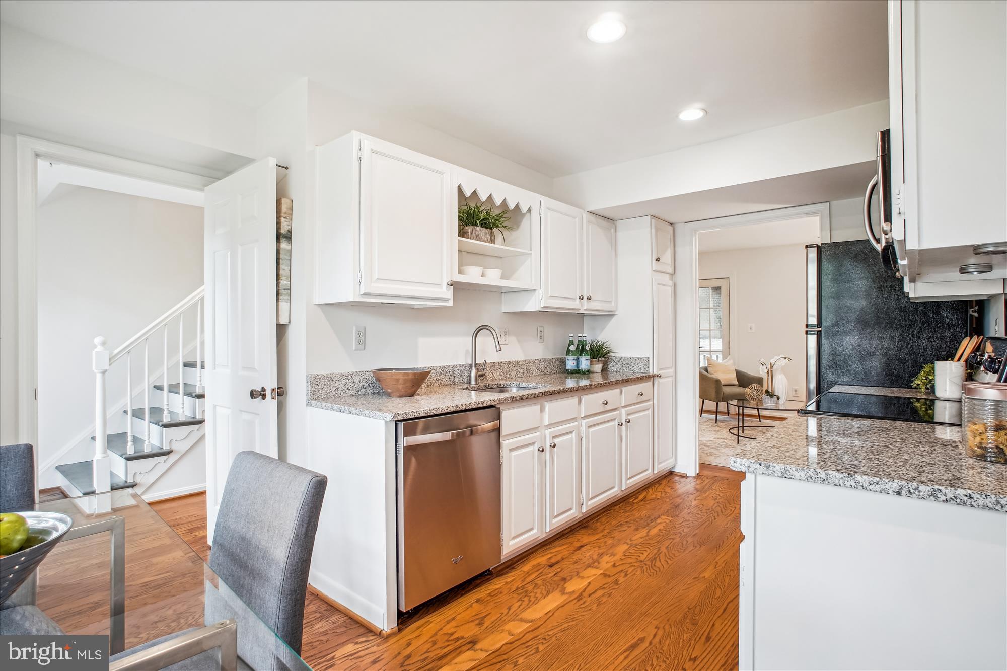 KENWOOD FOREST - Residential