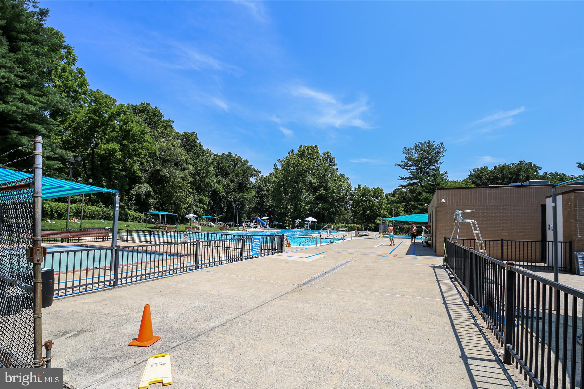 KENWOOD FOREST - Residential