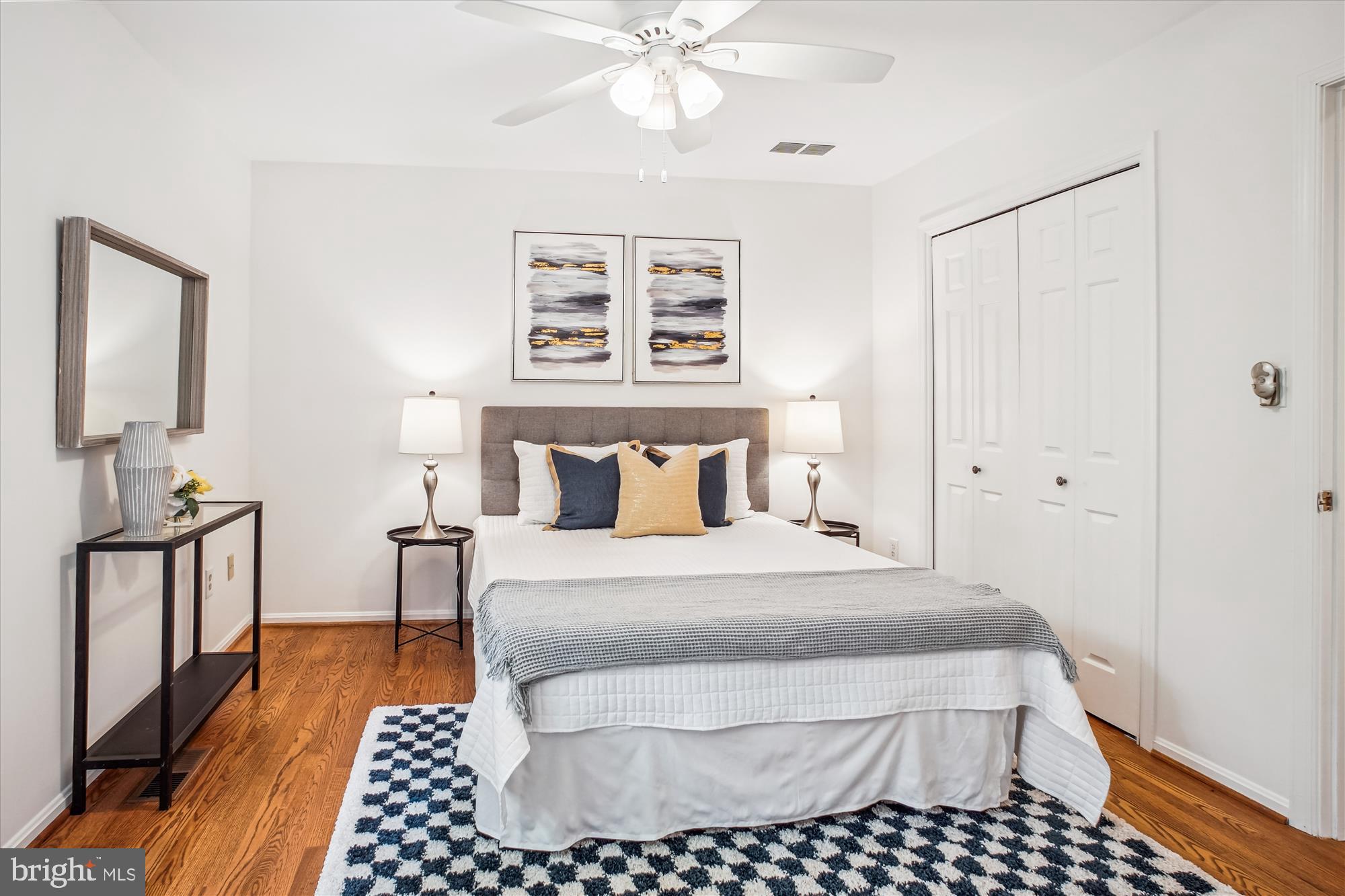 KENWOOD FOREST - Residential