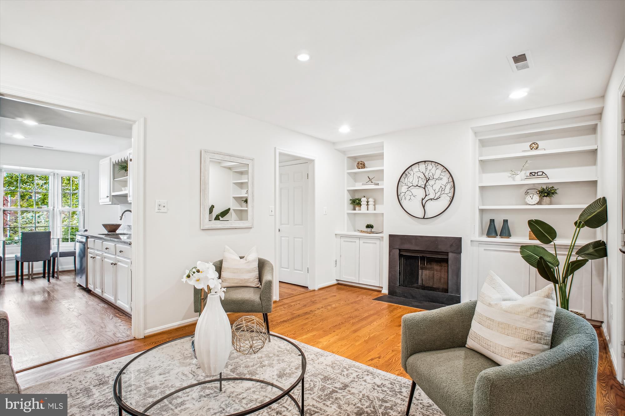 KENWOOD FOREST - Residential