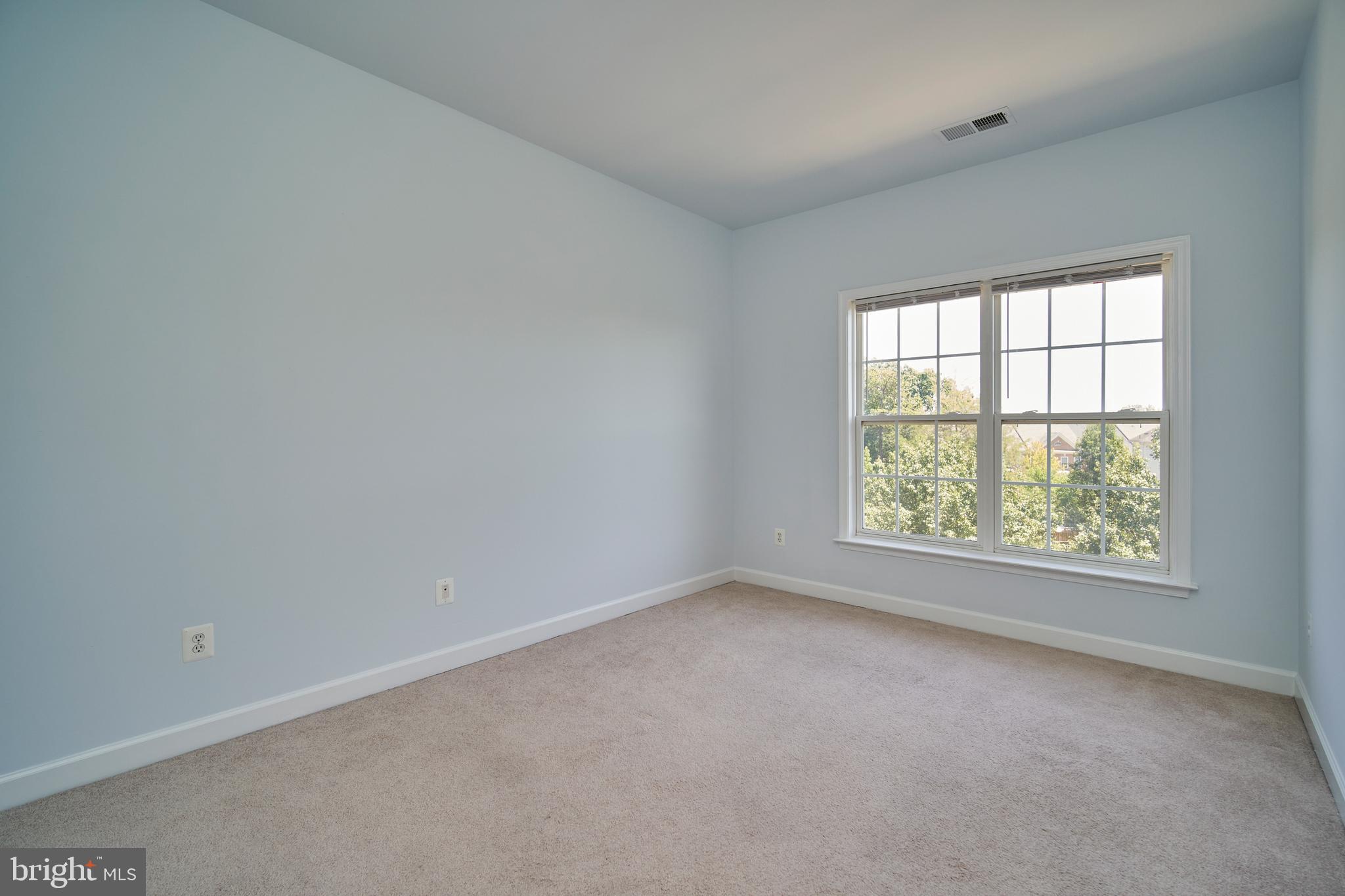 LANSDOWNE ON THE POTOMAC - Residential Lease