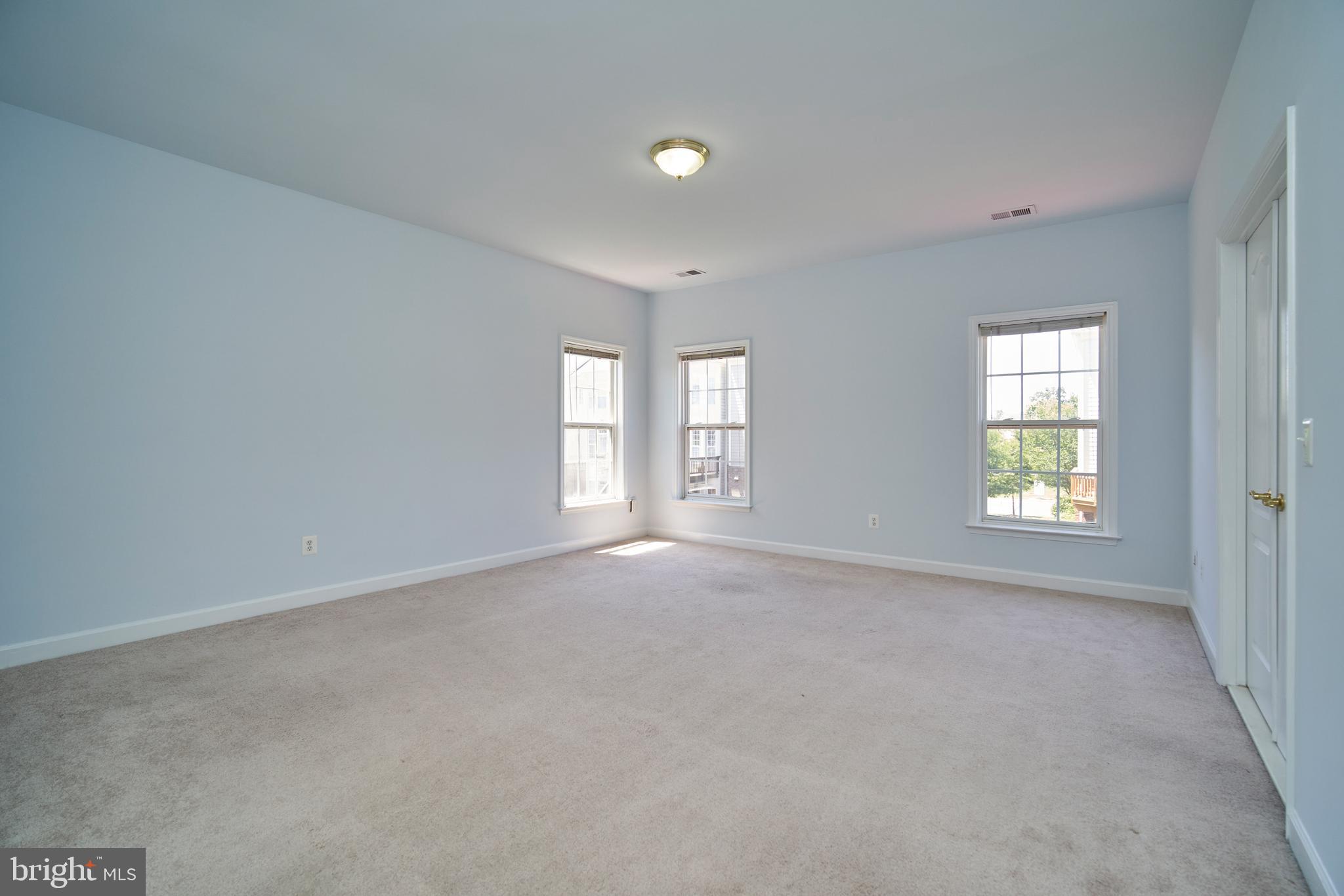 LANSDOWNE ON THE POTOMAC - Residential Lease