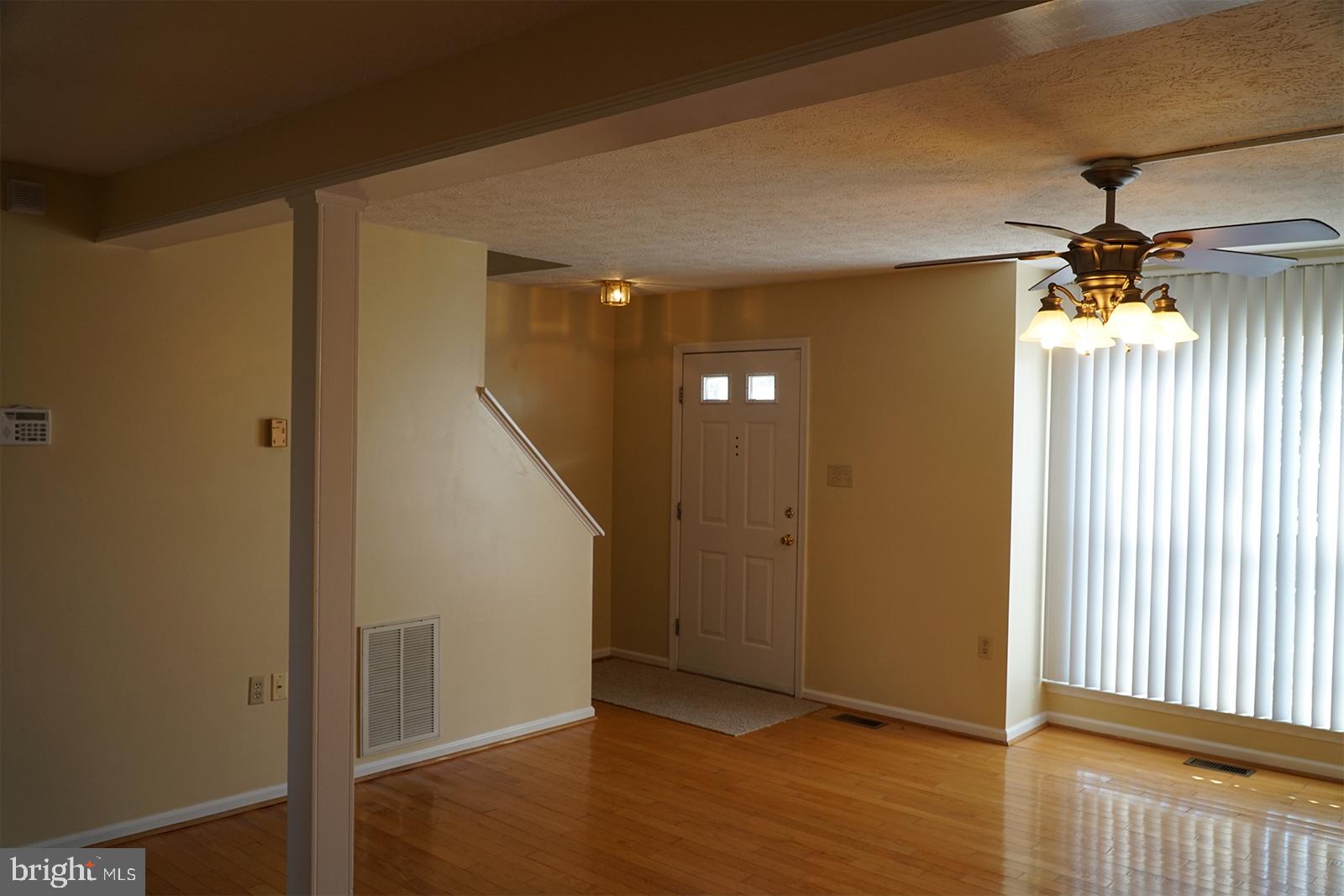 HUNTINGTON MEADOWS - Residential Lease