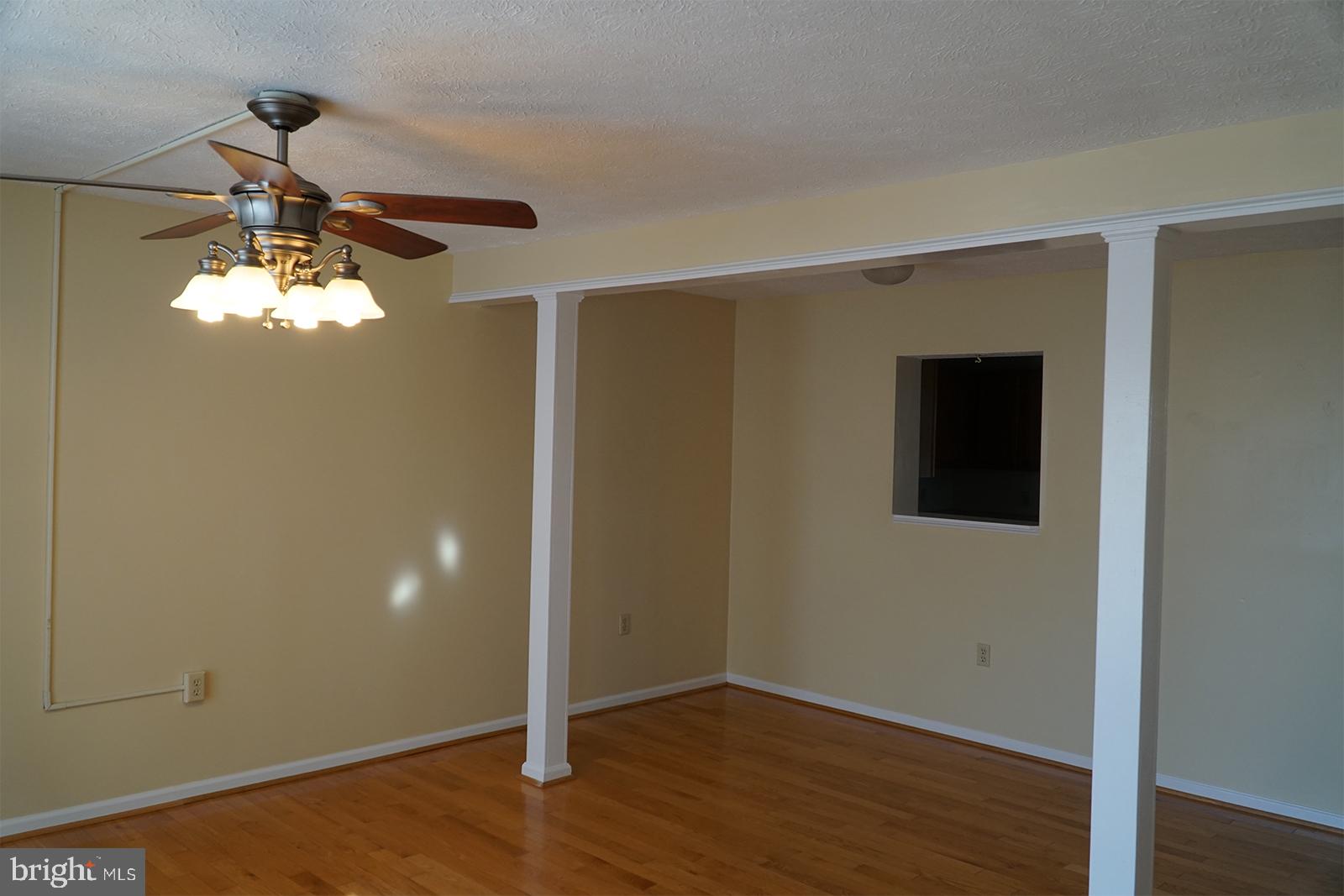 HUNTINGTON MEADOWS - Residential Lease