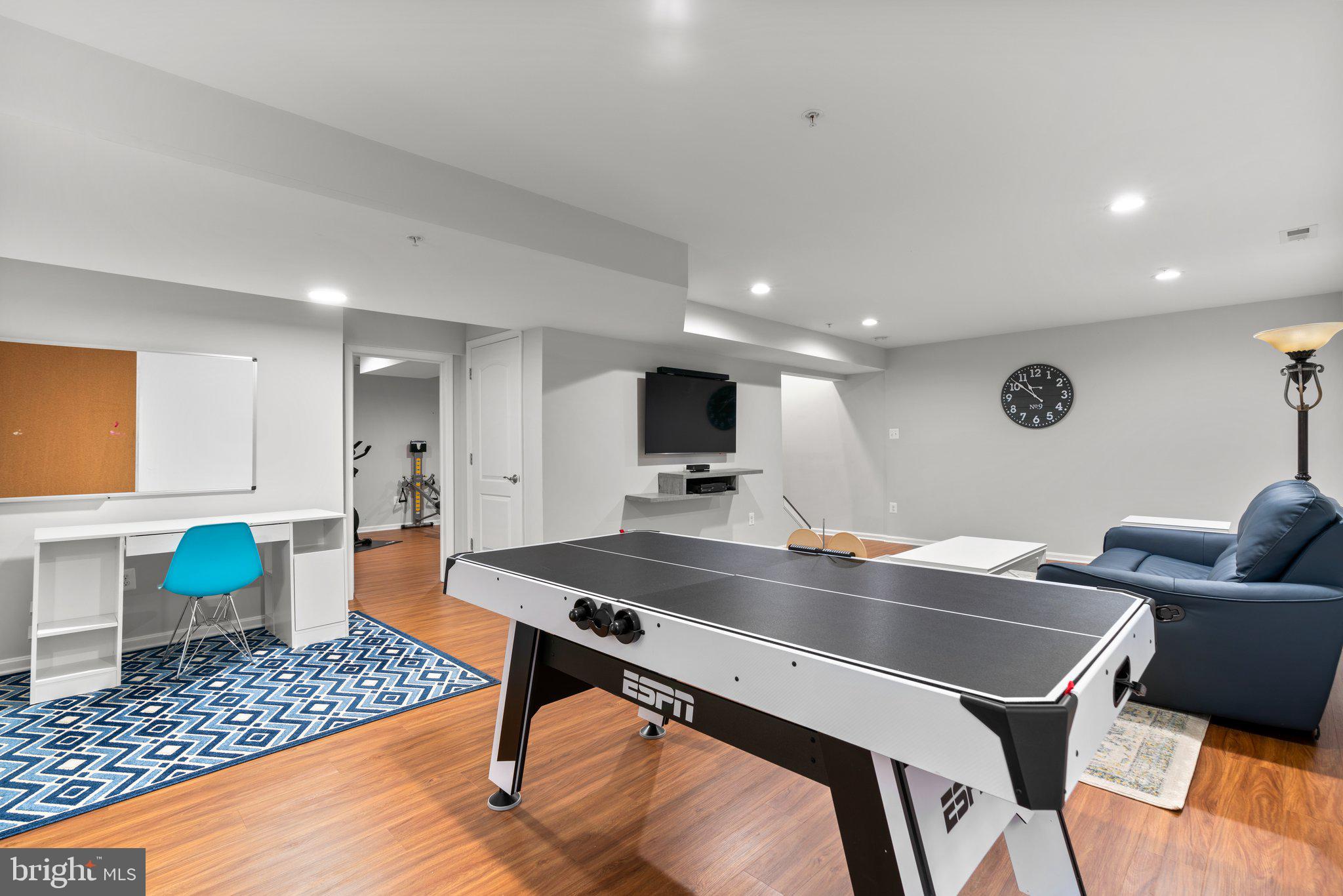 ROBINSON LANDING - Residential