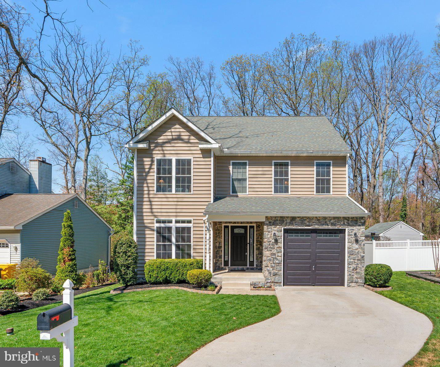 ROBINSON LANDING - Residential